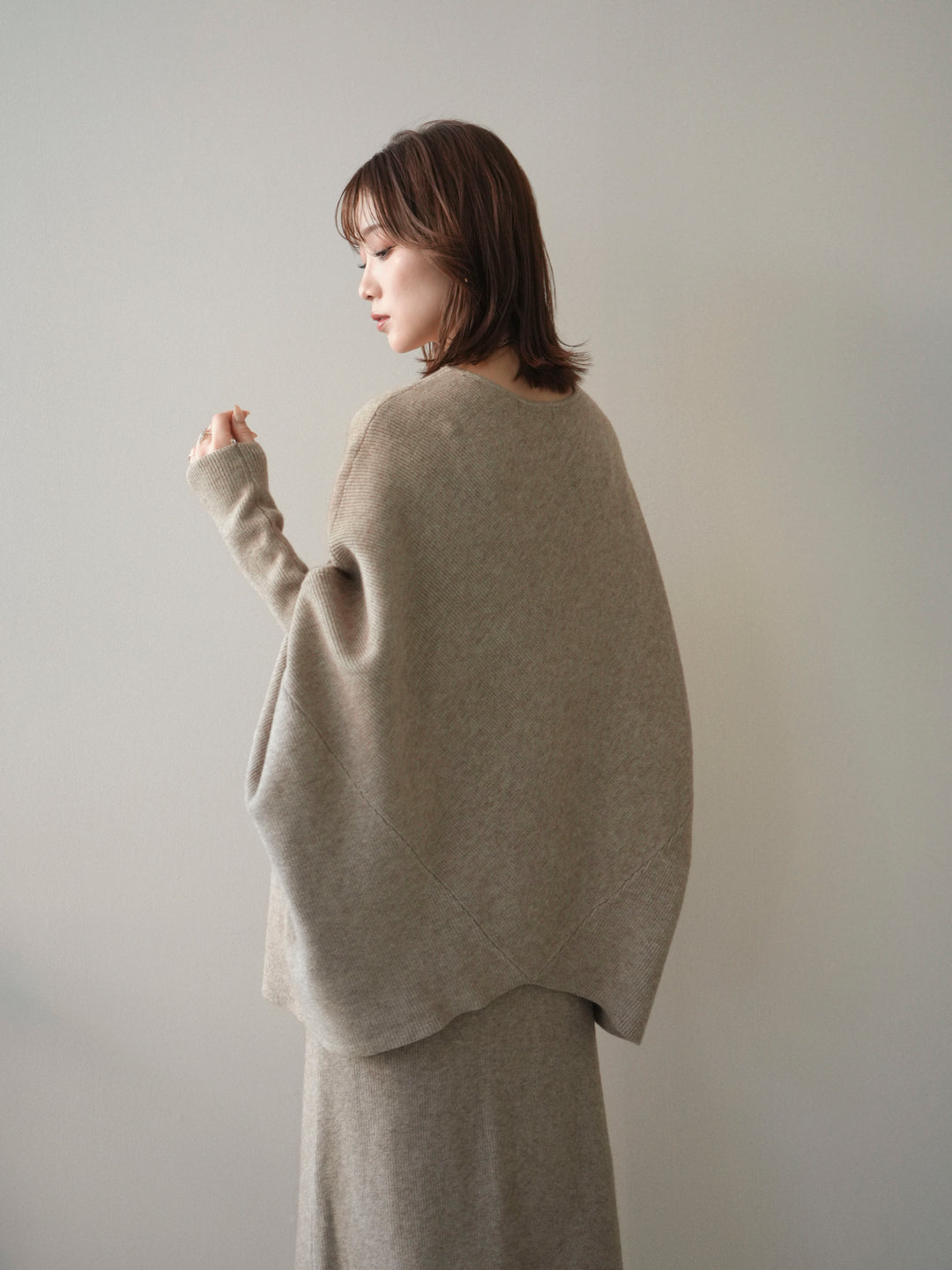 [SET]ウール混ドルマンニット&スカートSET UP+選べるアクセセット(2set)