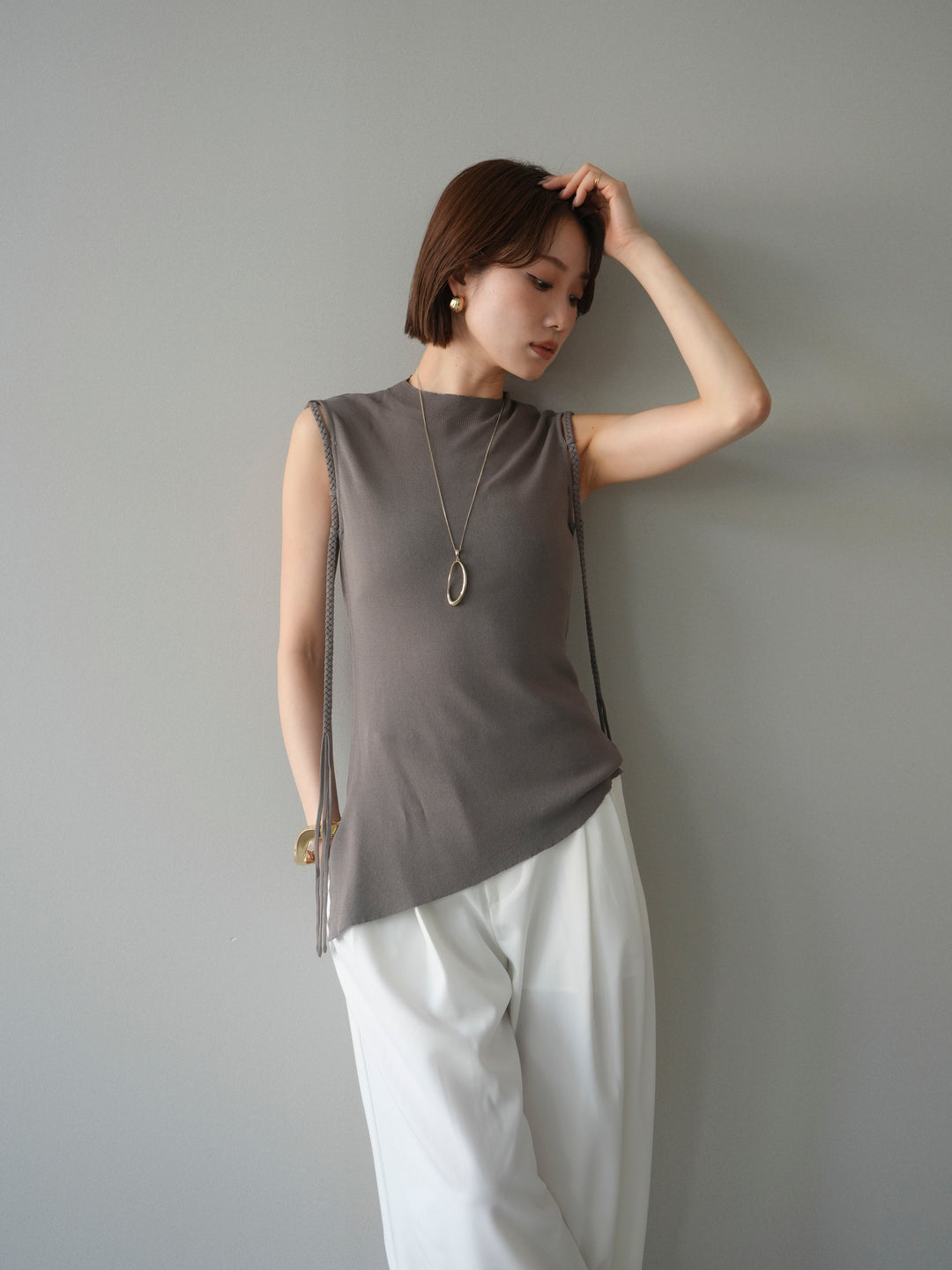 [予約]サイドコードアシメニットノースリーブ/charcoal