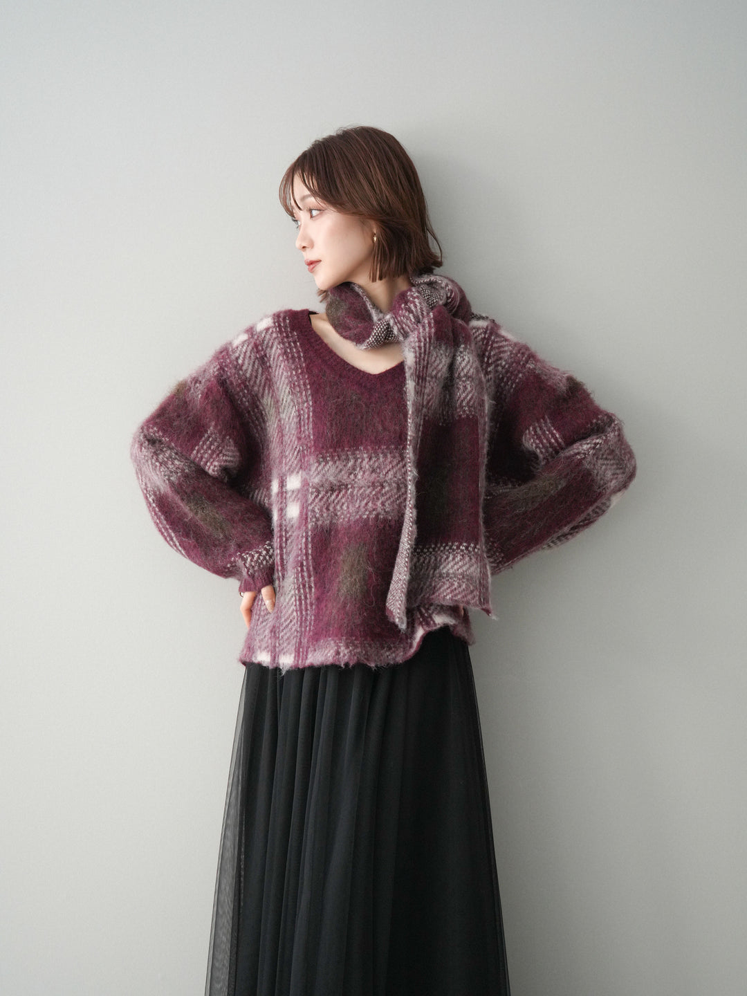 [予約]ストール付シャギーチェックニットプルオーバー/red