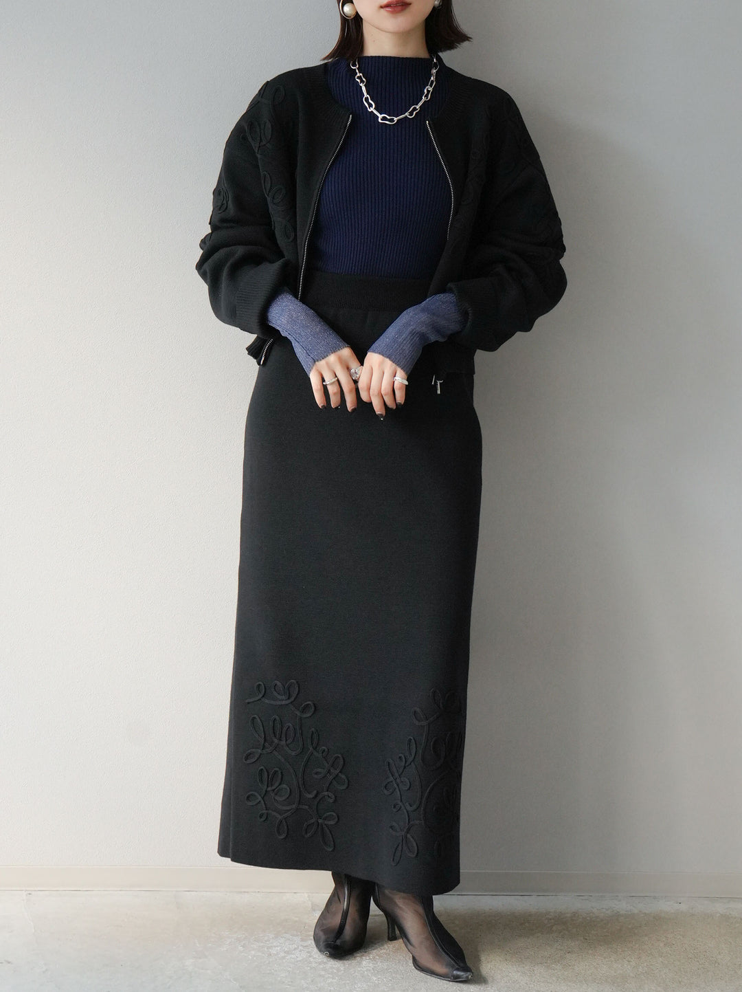 [予約]袖ラメシアー切替リブニットトップス/ネイビー