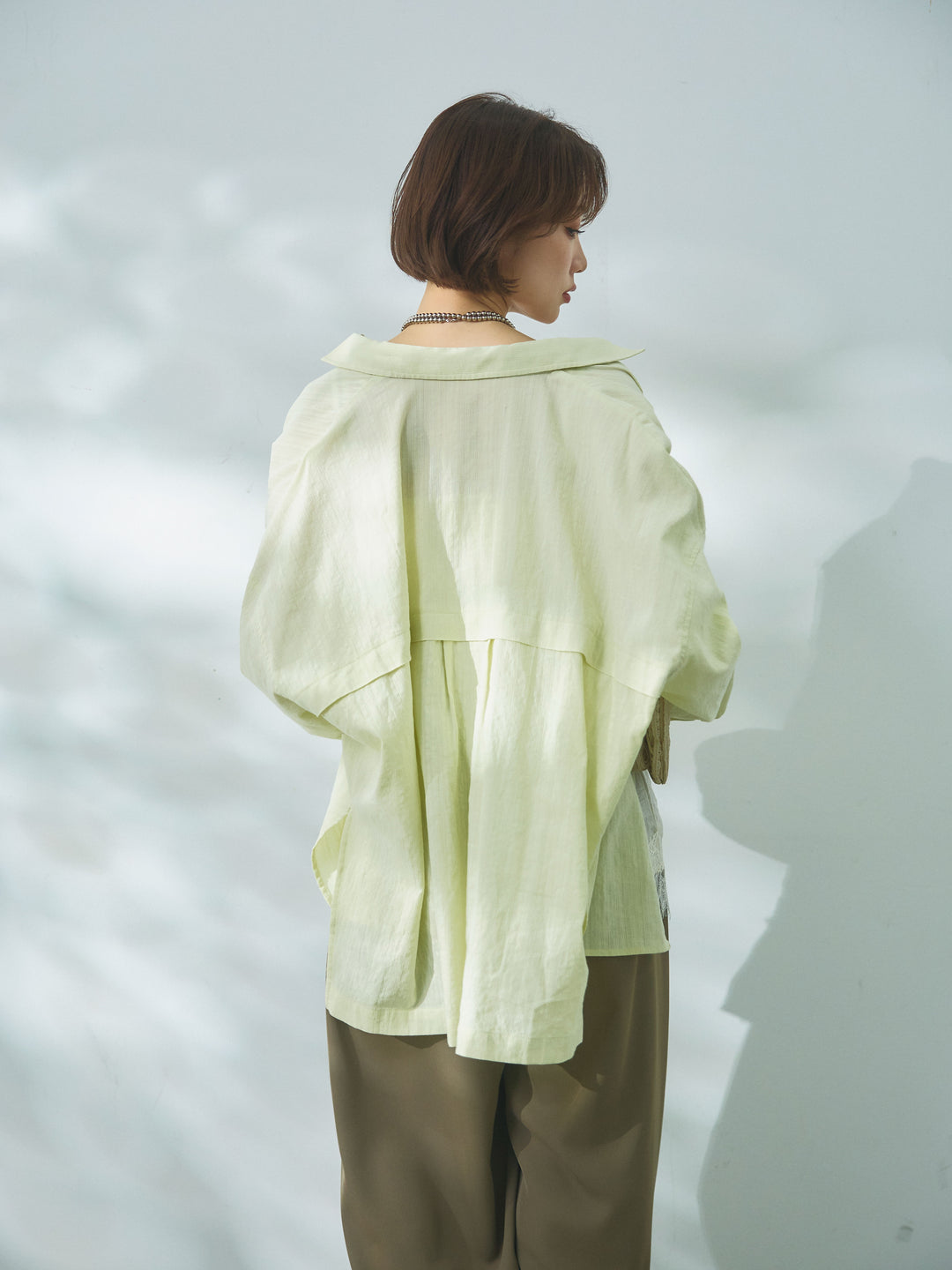 【Allure】[SET]スプリングスラブワイドシャツ+リネンタッチレース切替キャミソール+エステルツイルタックワイドパンツ(3set)