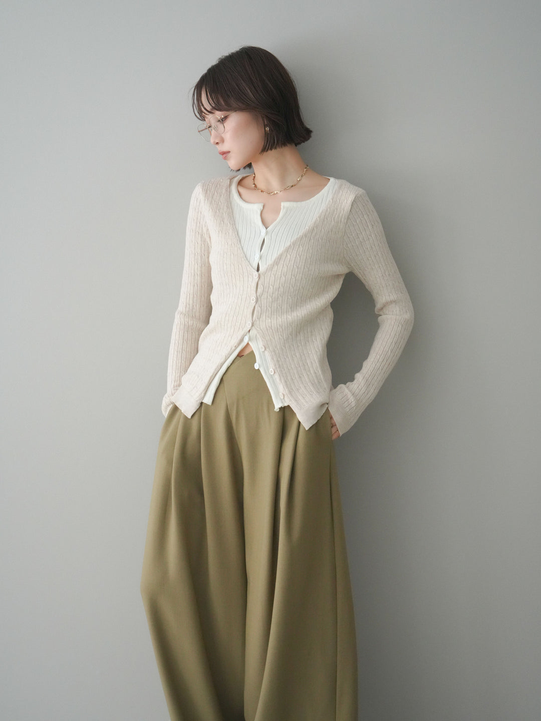 [予約]バイカラーレイヤードニットカーディガン/white