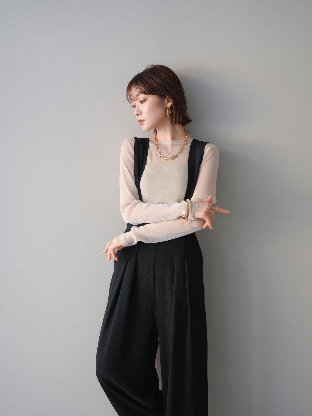 [予約]シボ加工ハイウエストタックサロペット/black