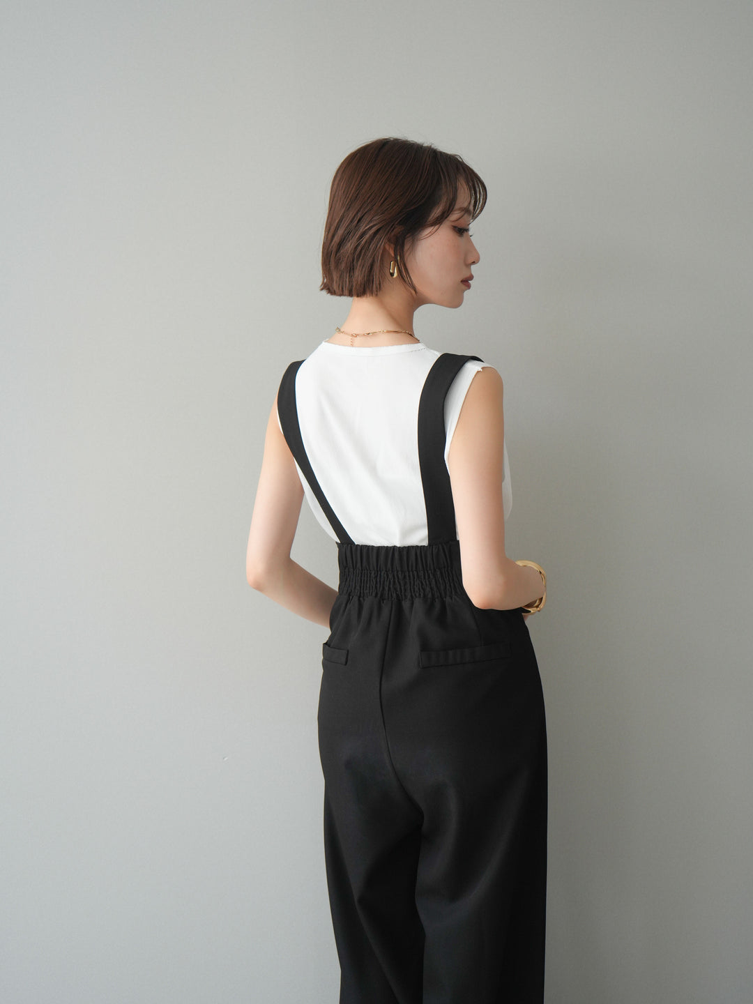 【預購】珍珠圖案V領針織上衣/白色