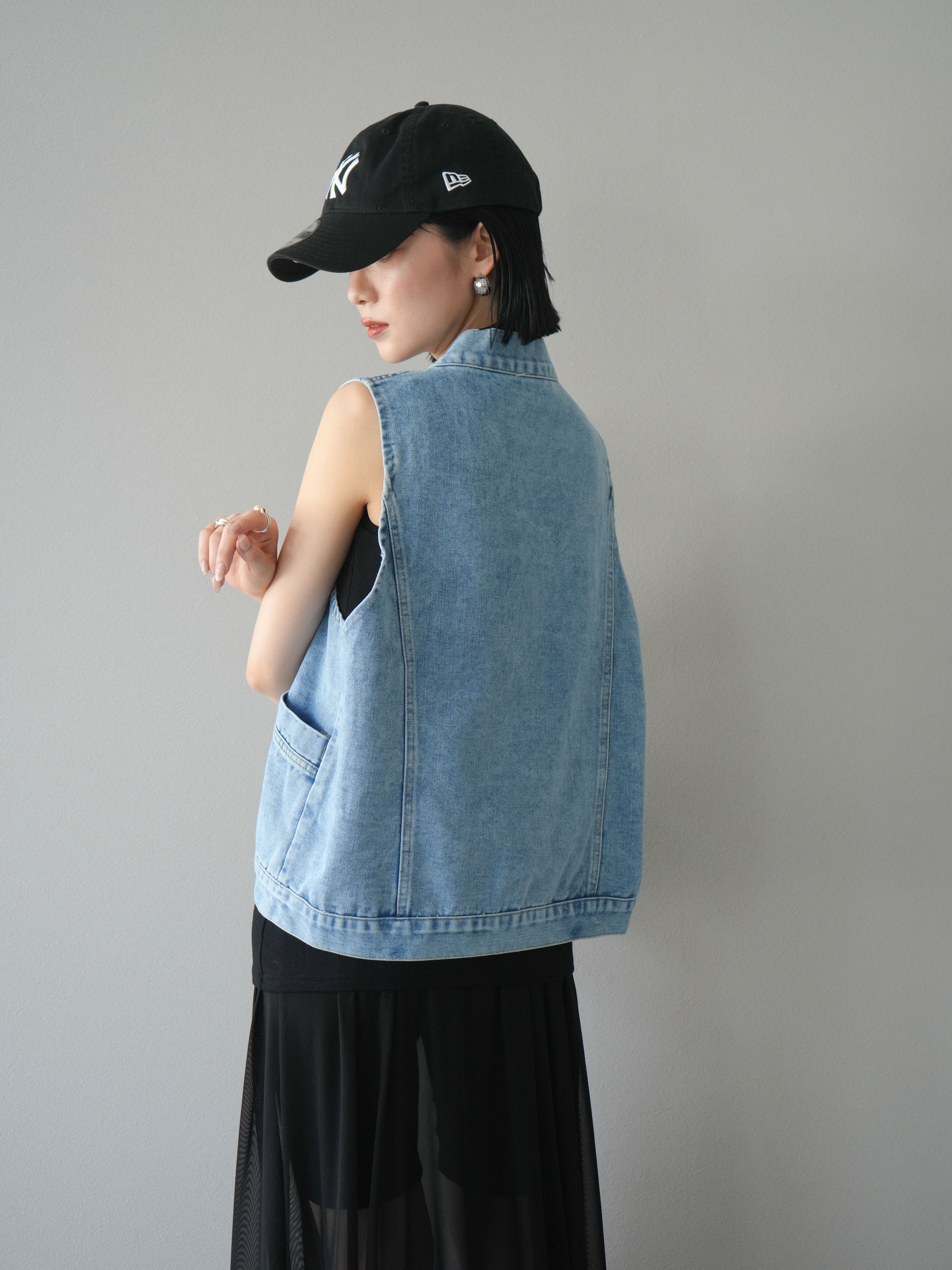 予約]Vネックデザインデニムベスト/ライトブルー – Lumier