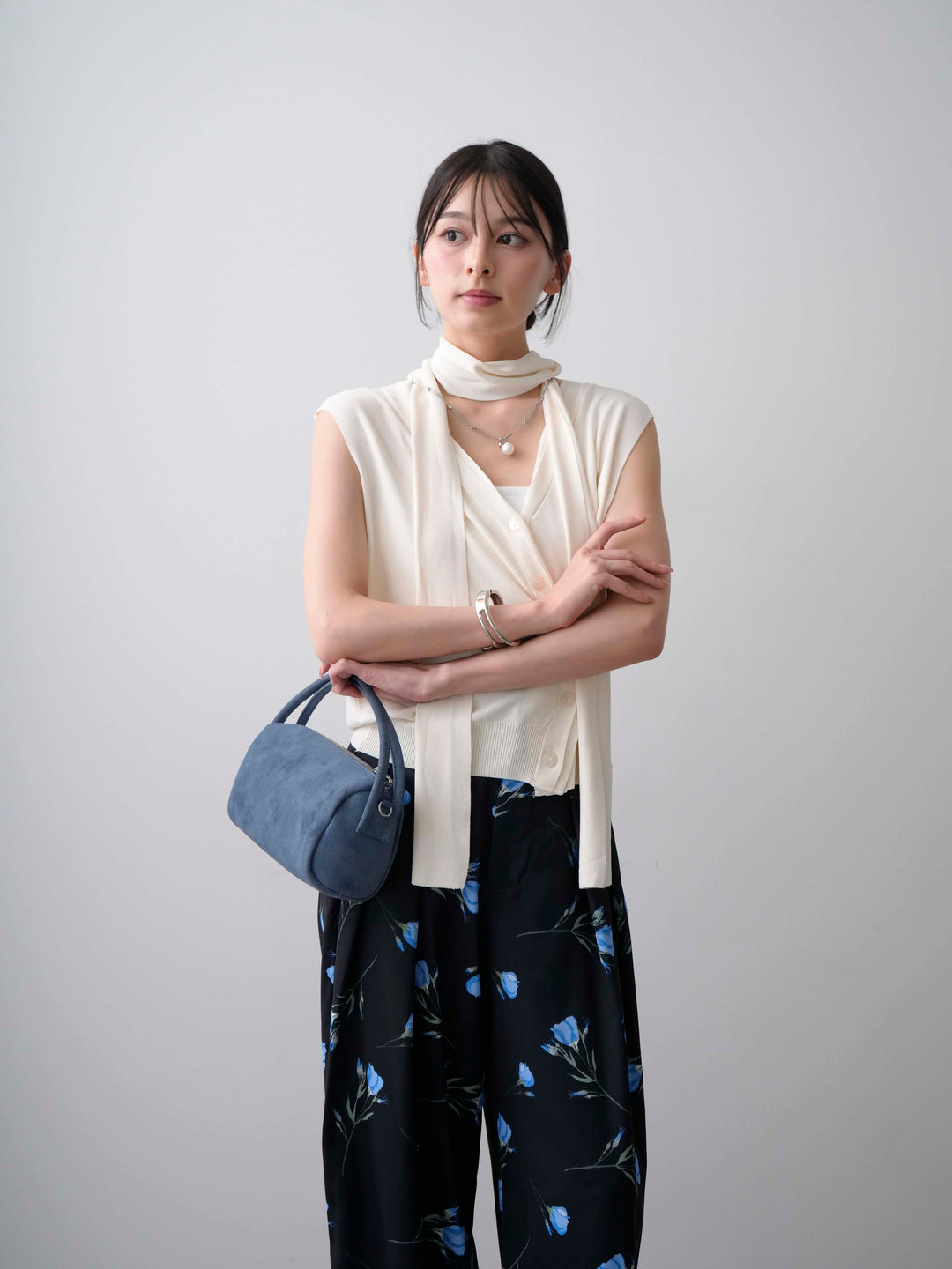 [SET]ネックレイヤードアシメニットベスト+フラワープリントドレープタックパンツ(2set)
