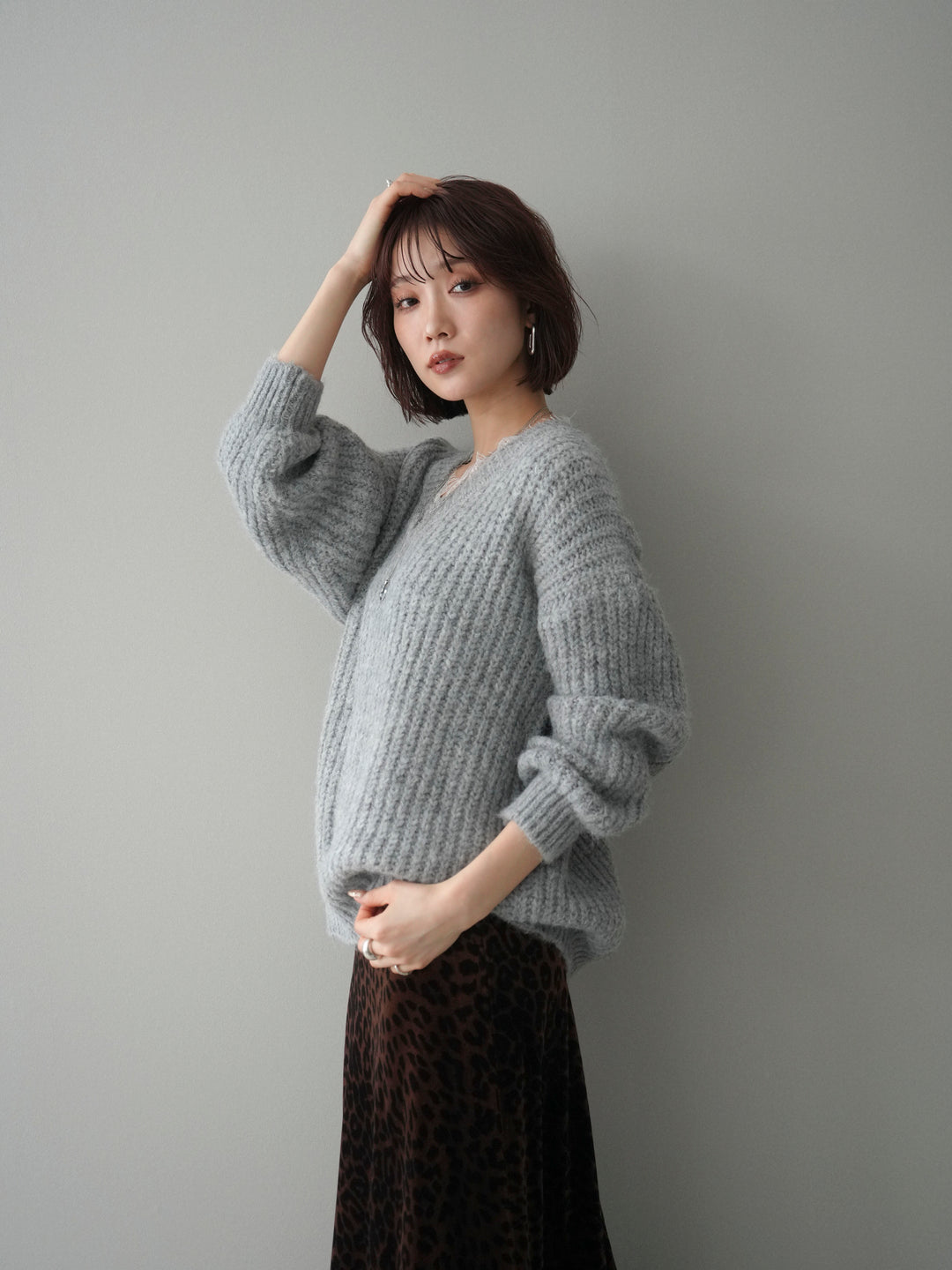 [予約]Vネックレースニットプルオーバー/gray