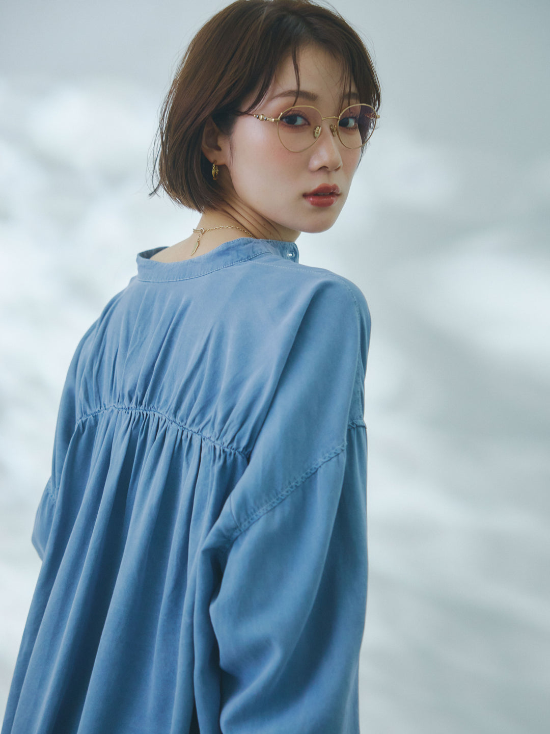 【Allure】[SET]テンセルデニムバックギャザーシャツ+ボタニカルプリントイージーパンツ(2set)