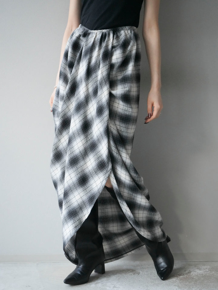 [予約]タックデザインチェックスカート/ホワイト×ブラック