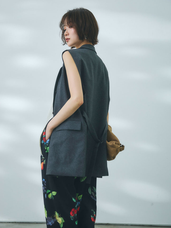 【魅力】[套裝] 混色中長款修身馬甲 + 植物印花休閒褲（兩件套）