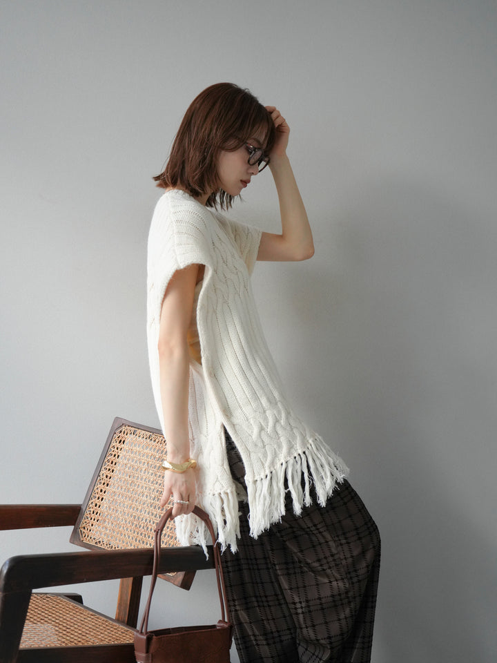 [予約]ケーブルニットフリンジベスト/ベージュ