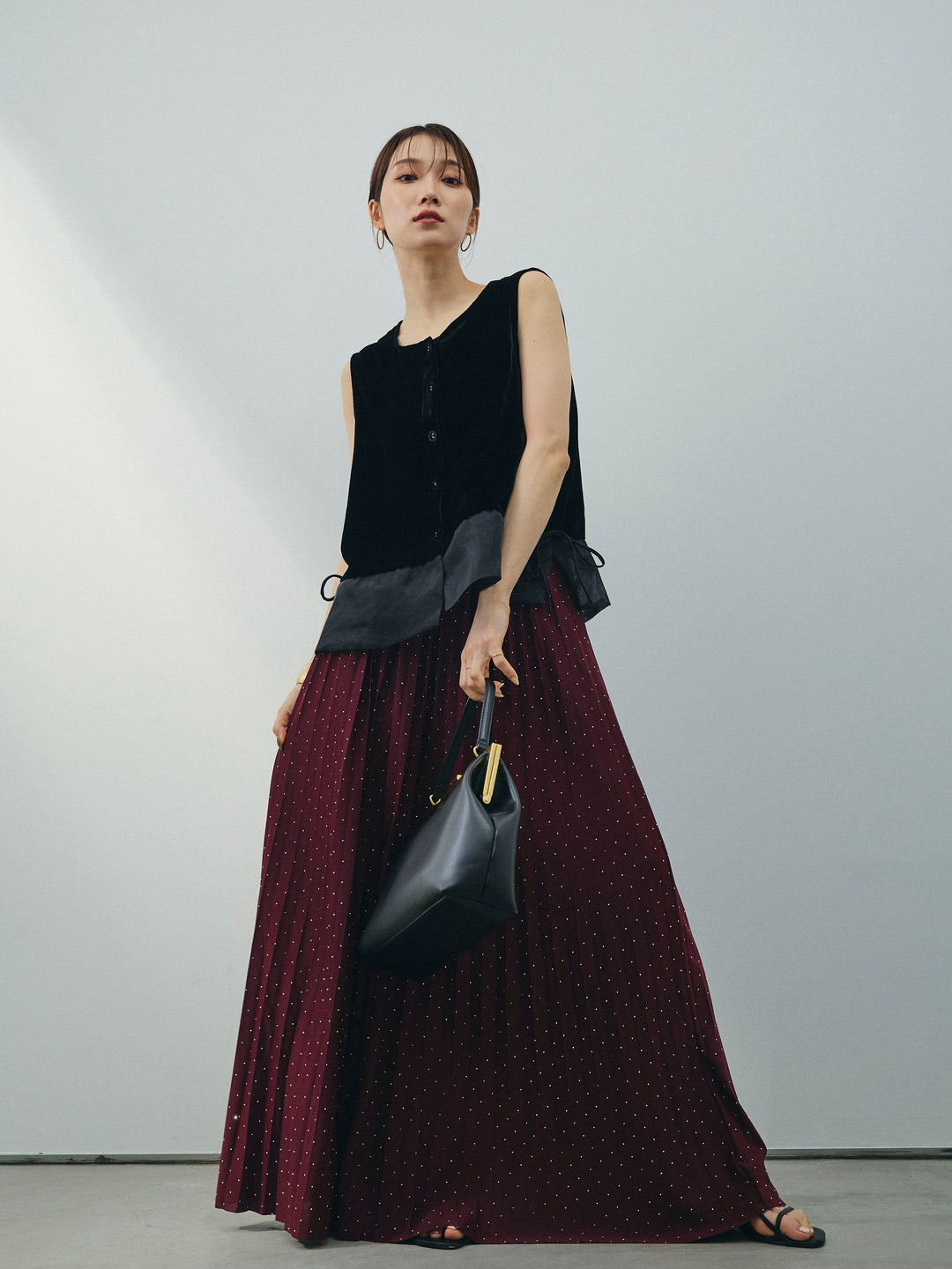 [予約]裾チュールベロアノースリーブプルオーバー/ブラック