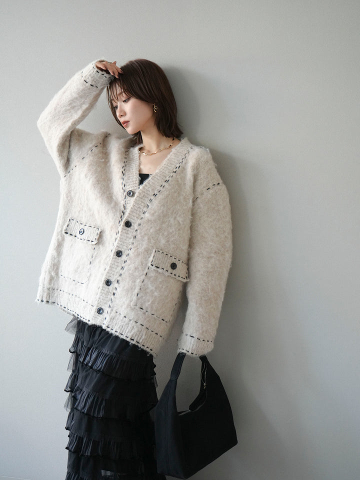 [予約]ステッチVネックニットカーディガン/アイボリー