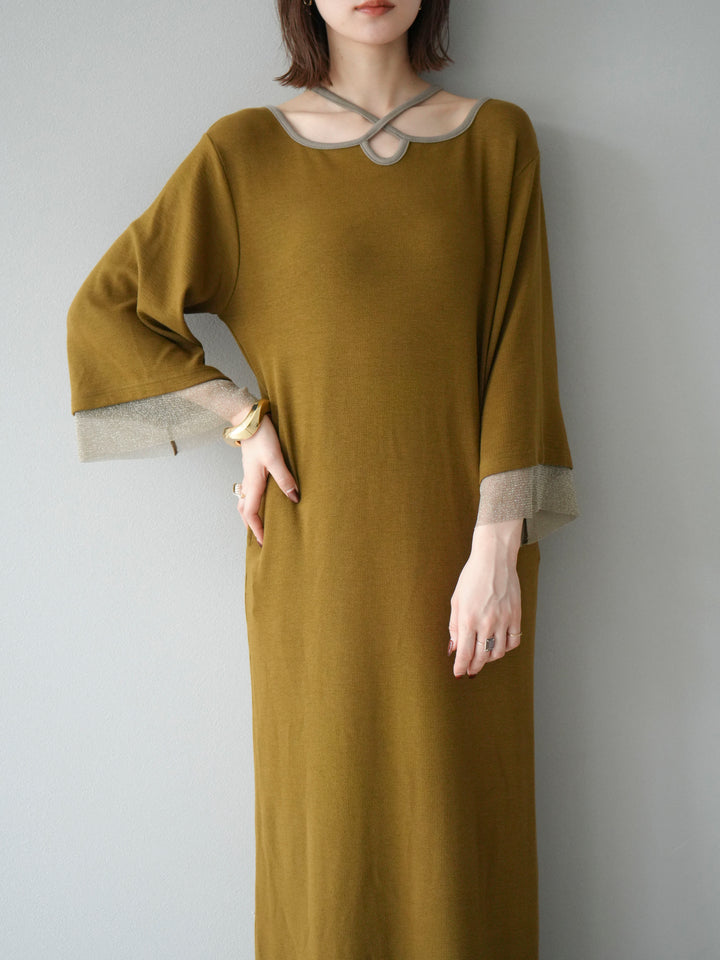 [予約]デザインネックラメシアー切替ニットワンピース/カーキ