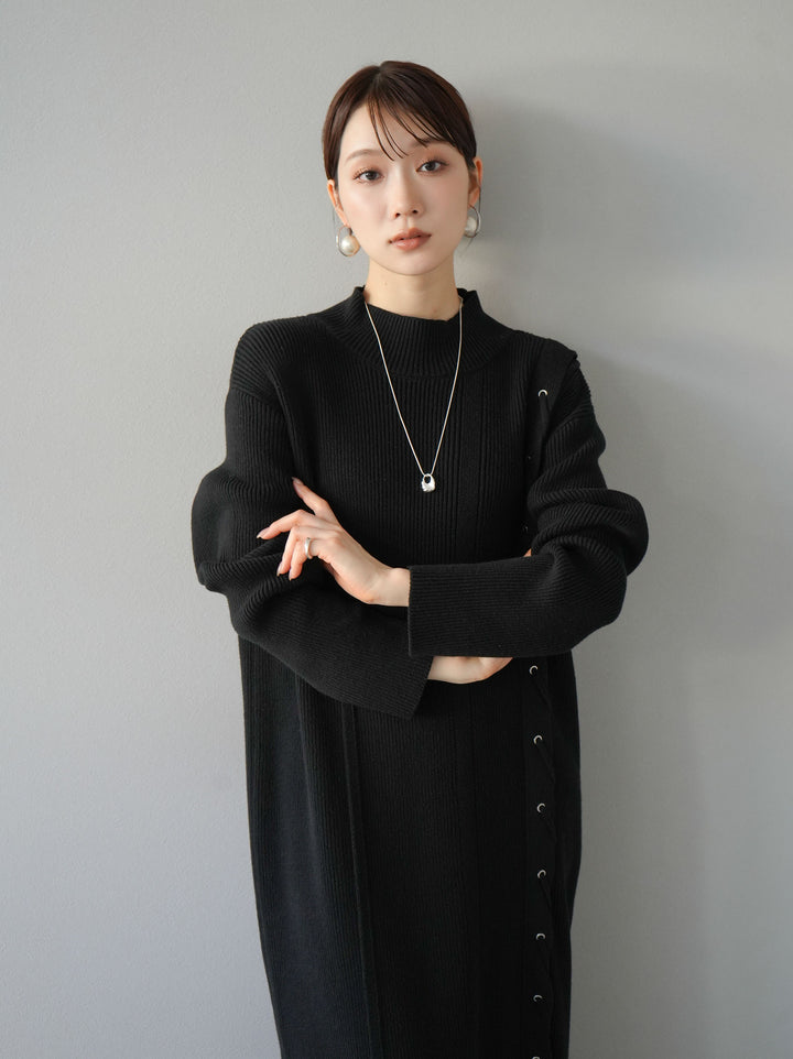 [SET] 不對稱繫帶高領針織連身裙 + 可選飾品套裝 (2套)