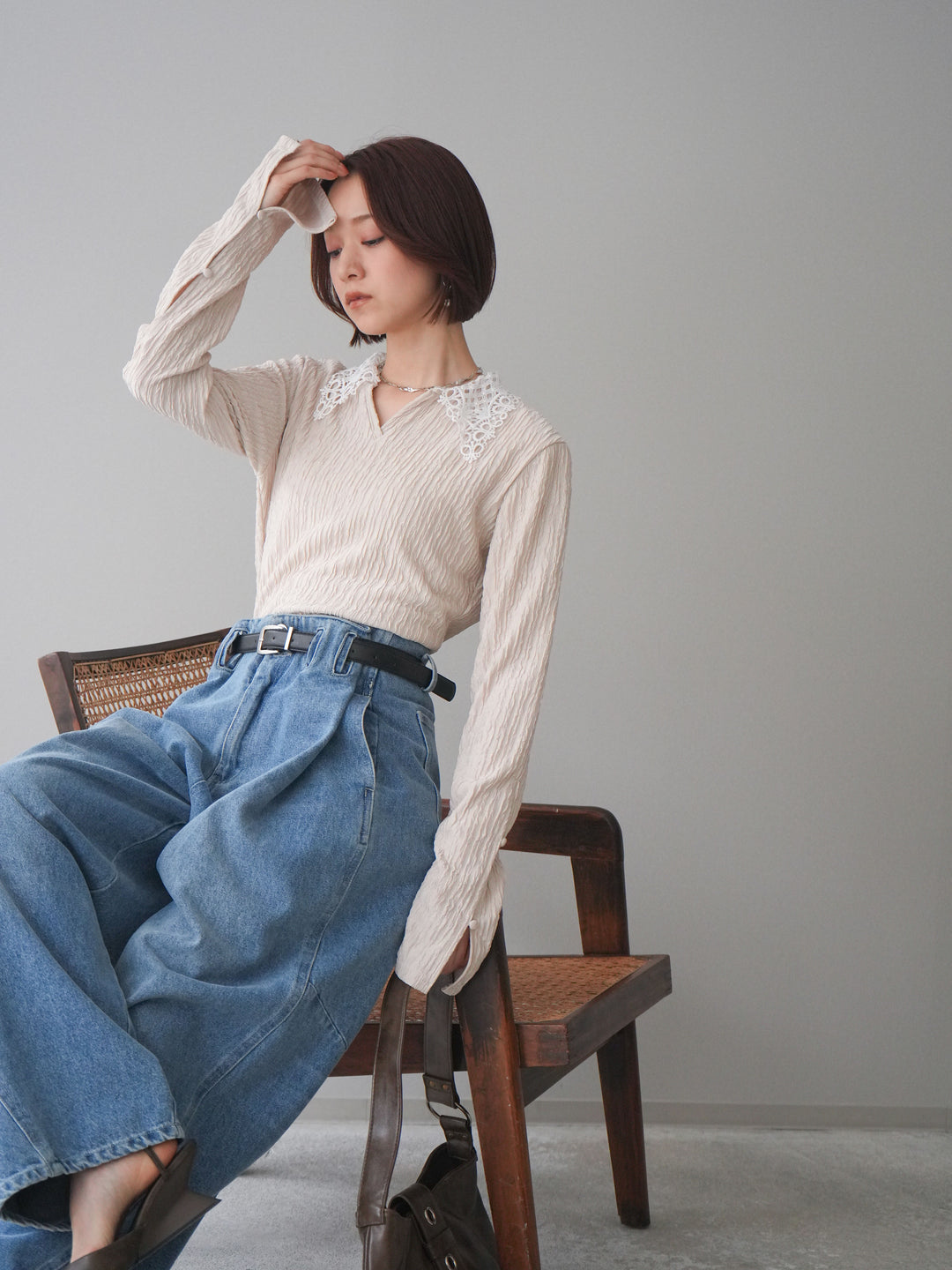 [SET]袖スリットレースカラートップス+ハイウエストベルトループデザインデニムパンツ(2set)