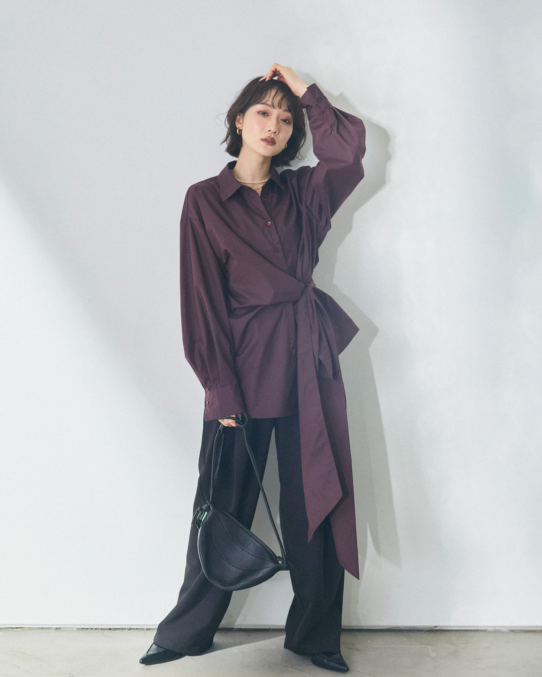 【Allure】[SET]ウエストアシメリボンシャツ+アシンメトリーウエストタックパンツ(2set)