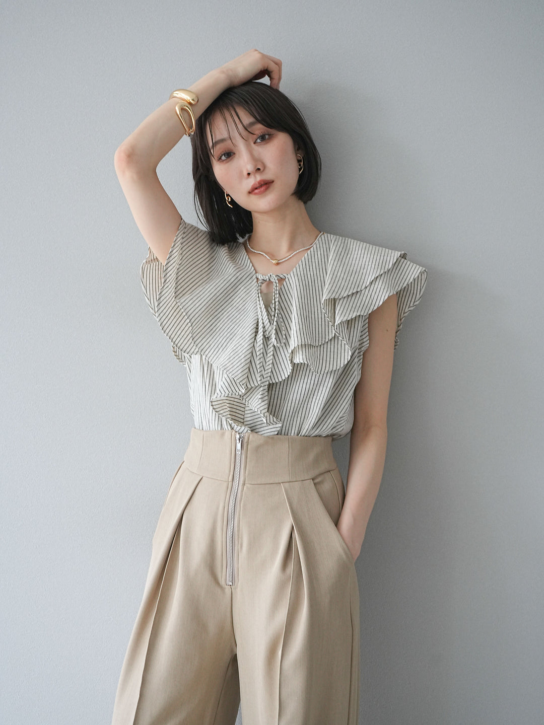 [予約]リネンライクストライプラッフルブラウス/ホワイト