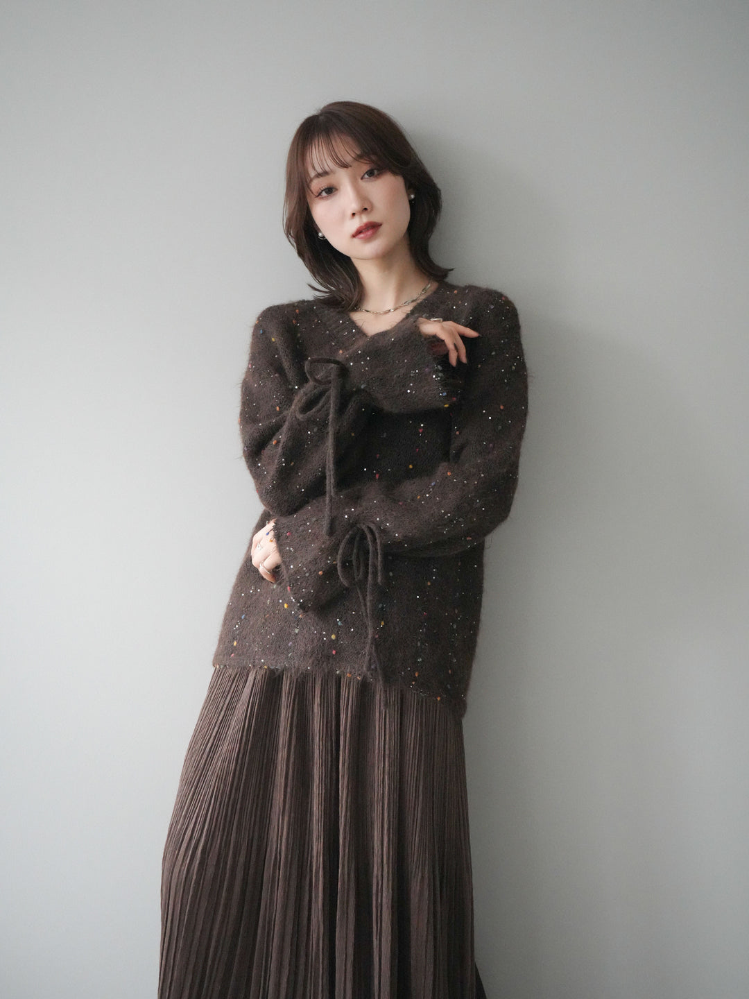 [予約]キャンディースリーブカラーネップスパンコールニットプルオーバー/brown