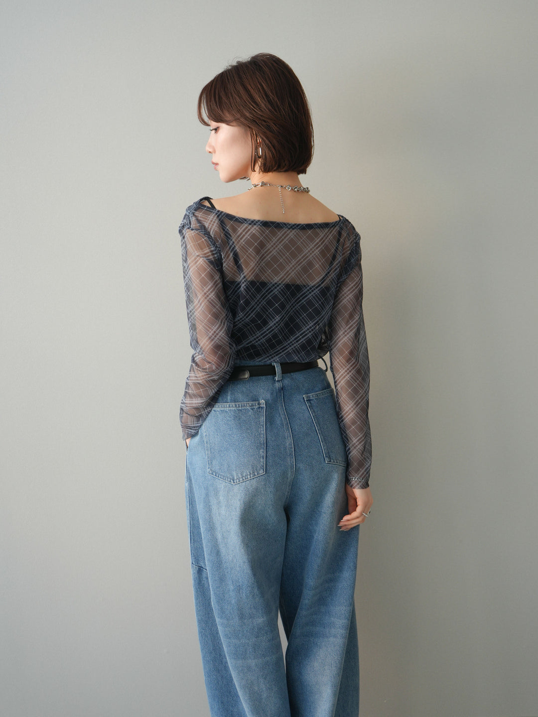[予約]チュールバイアスチェックプリントタックネックトップス/navy
