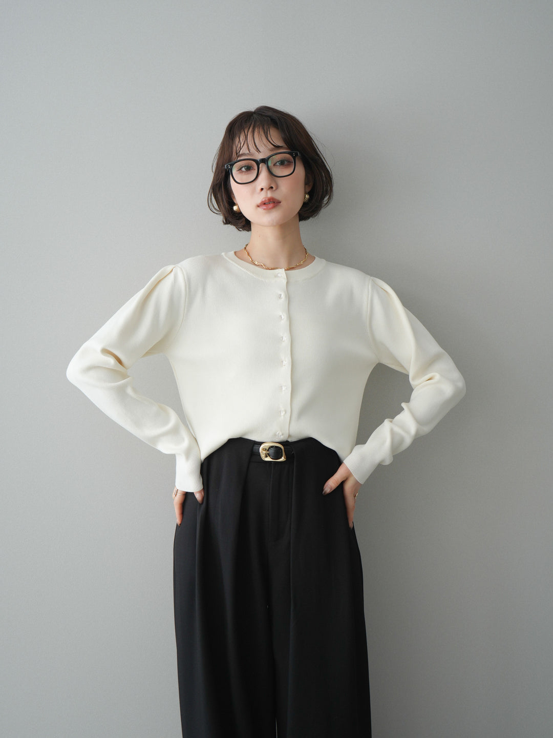 [予約]クリアボタンタックニットカーディガン/ivory