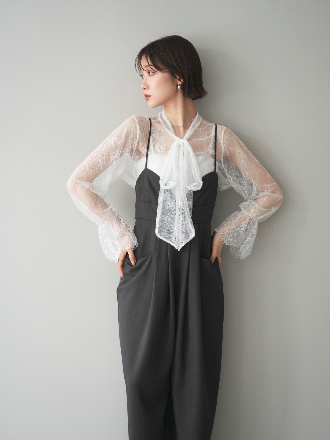 [SET]バックデザインサロペット+リバーレースボウタイトップス(2set)