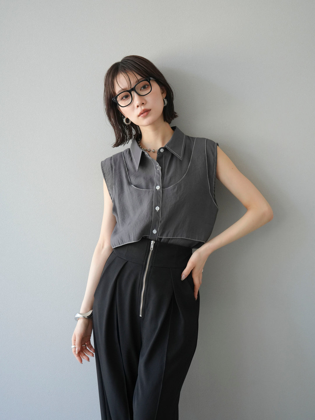 [預訂] 縫合透視多層設計襯衫/炭灰色