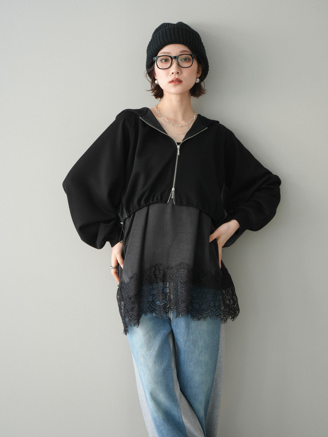 [予約]バイカラー異素材ライトポンチクロップドZIPフーディー/black