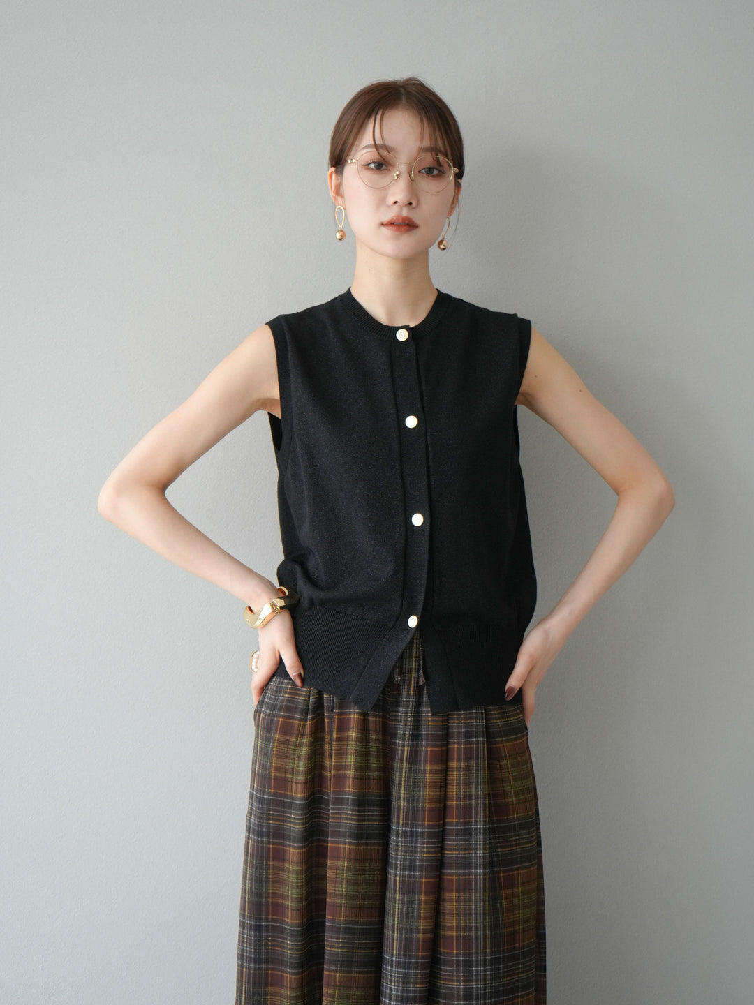 [SET] 金銀絲針織背心 + 透視格紋寬鬆褲 (2 件套)