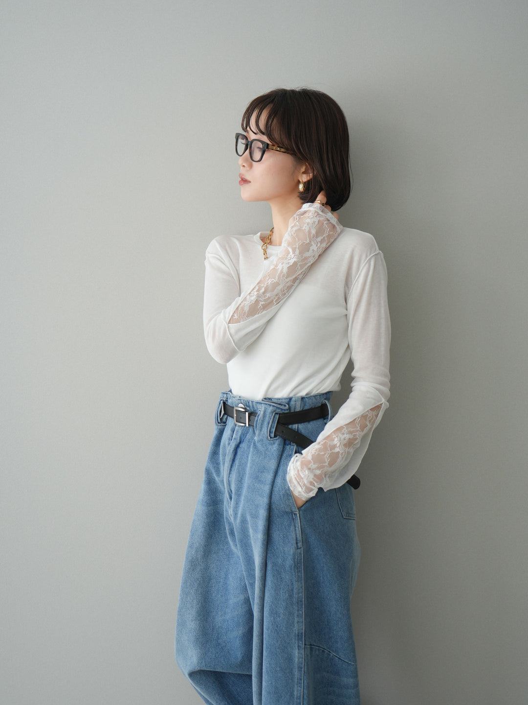 [SET]袖レースレイヤードデザインメロートップス+ハイウエストベルトループデザインデニムパンツ(2set)