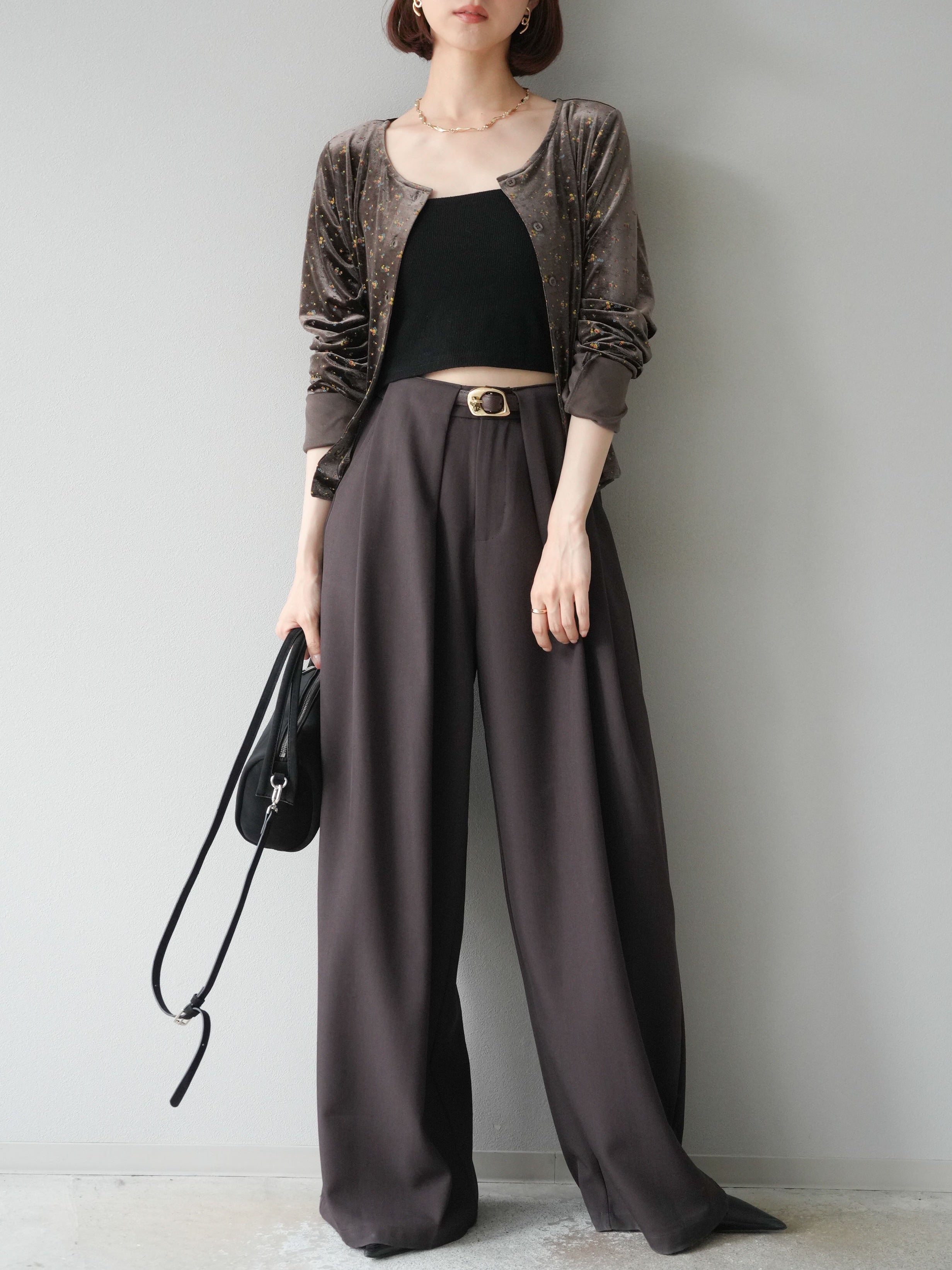 インヴェルカーディガン　イエローワンサイズ paravion（パラビオン）の「いちご刺繍カーディガン（）」 - WEAR