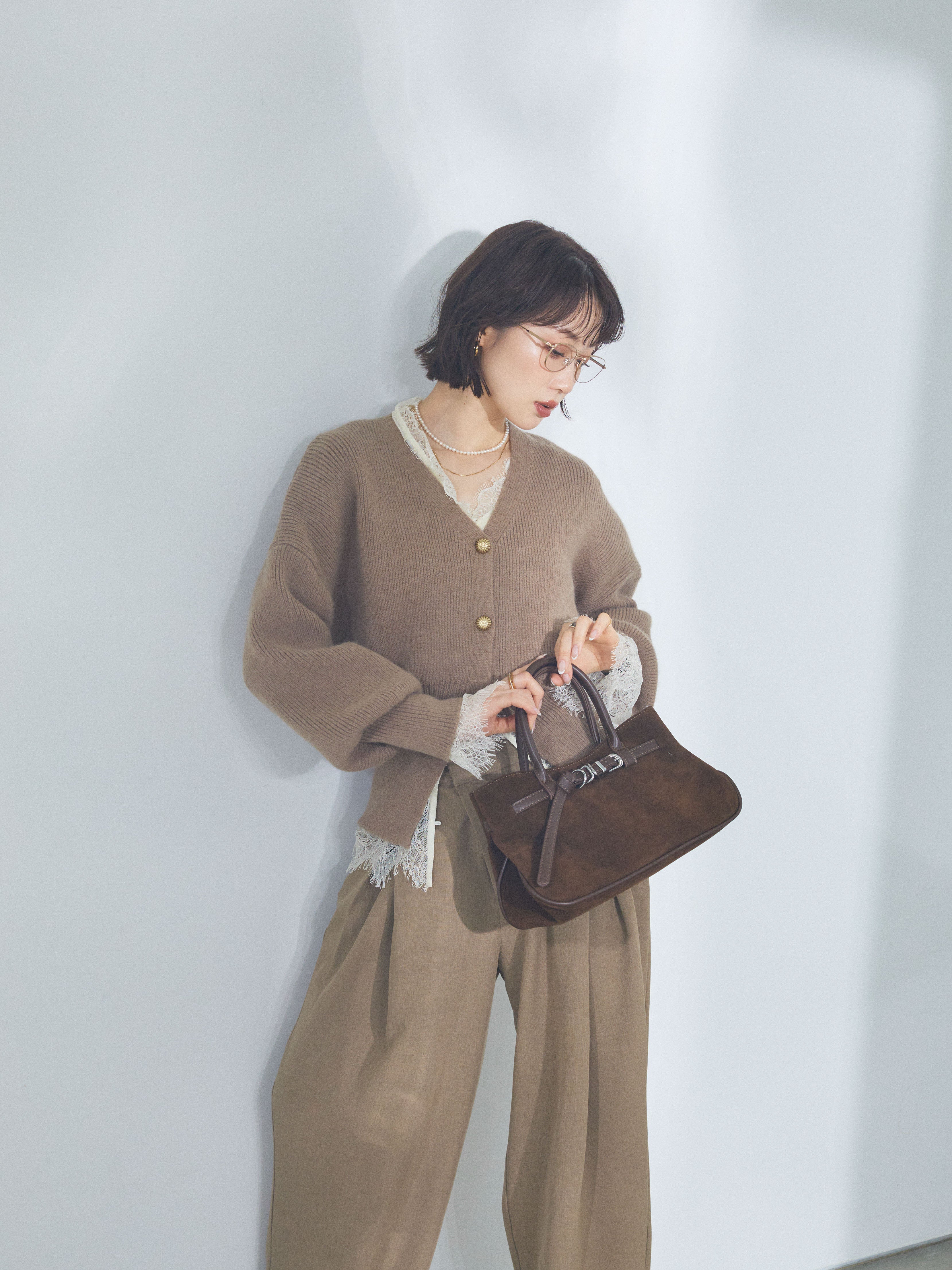 Allure】[SET]ゴールドボタンニットカーディガン×レースブラウスSET+