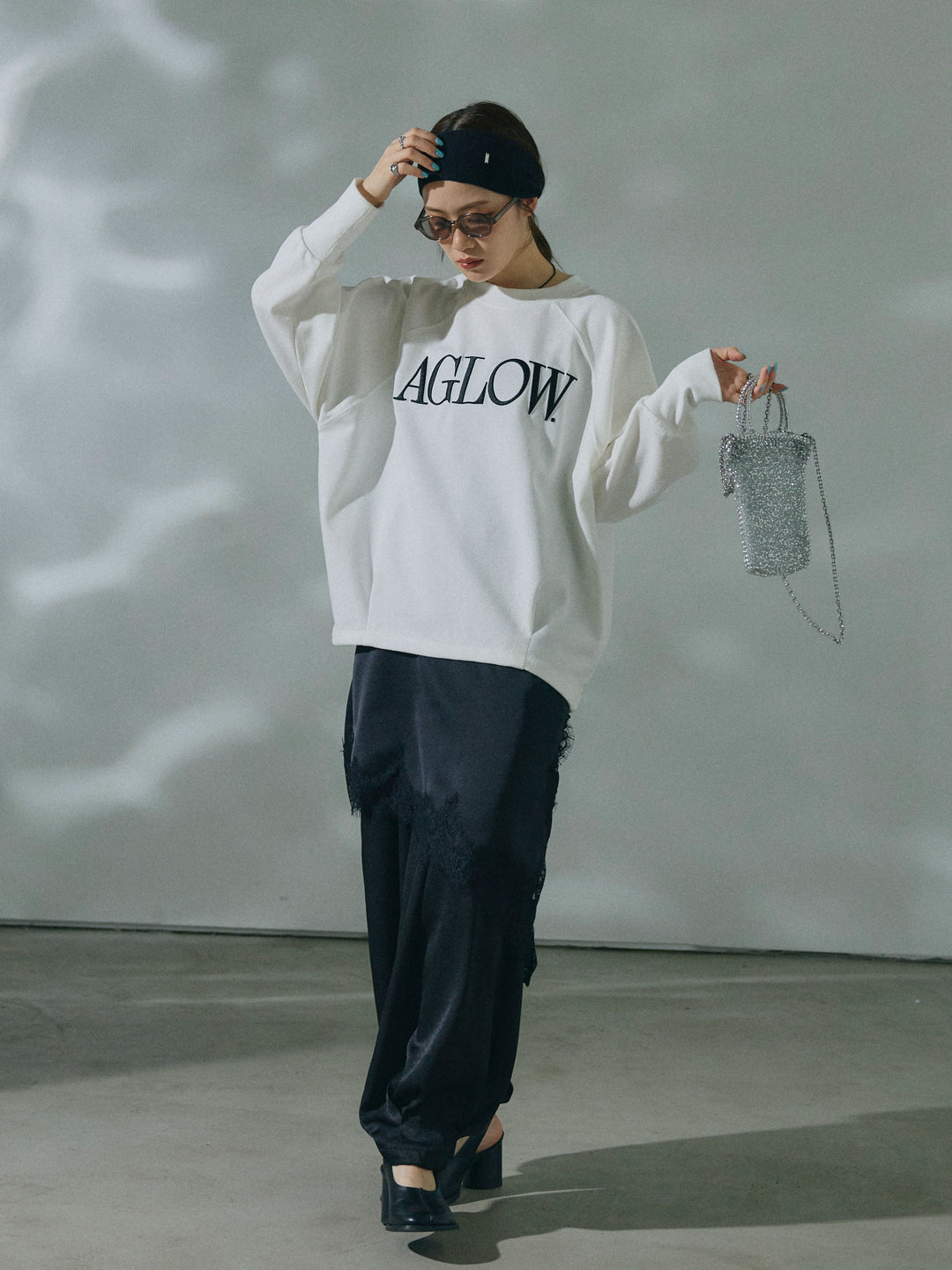 【Allure】[SET]ブークレダンボールロゴ刺繍プルオーバー+ワッシャーサテンタックジョガーパンツ(2set)