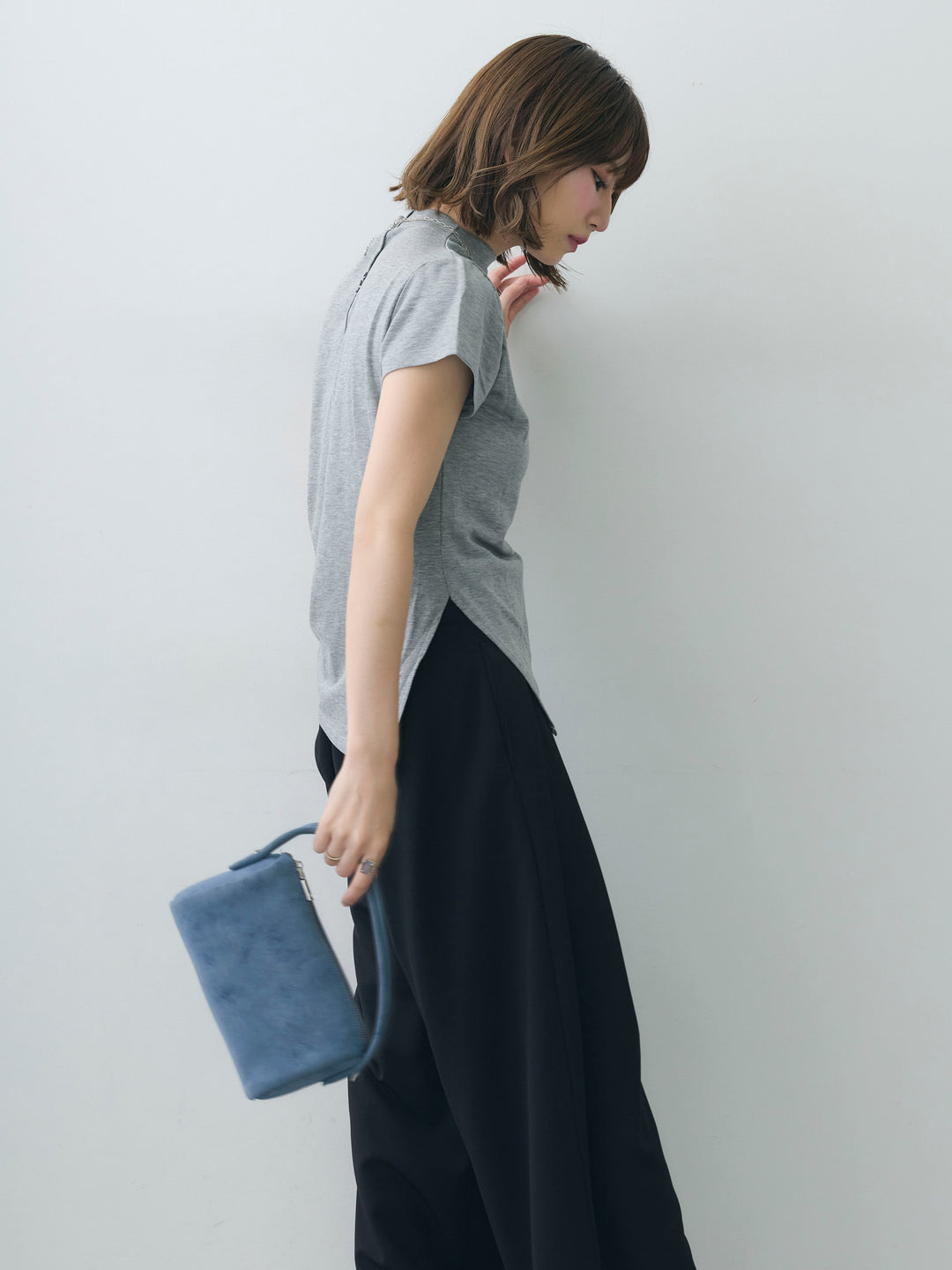[SET]ヘムアシメバックボタンデザインフレンチトップ+クレープデシンタックワイドパンツ(2set)