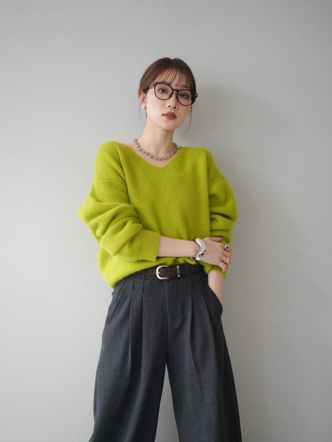 [予約]シュシュ付きアンゴラタッチVネックニットプルオーバー/green