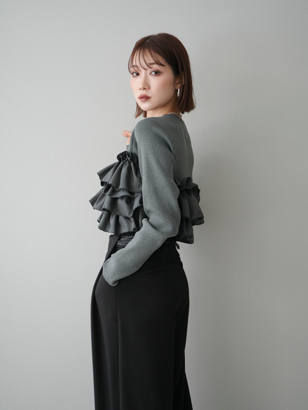 [SET]フリルビスチェドッキングスポンジニットプルオーバー+ベルトループデザインワイドパンツ(2set)