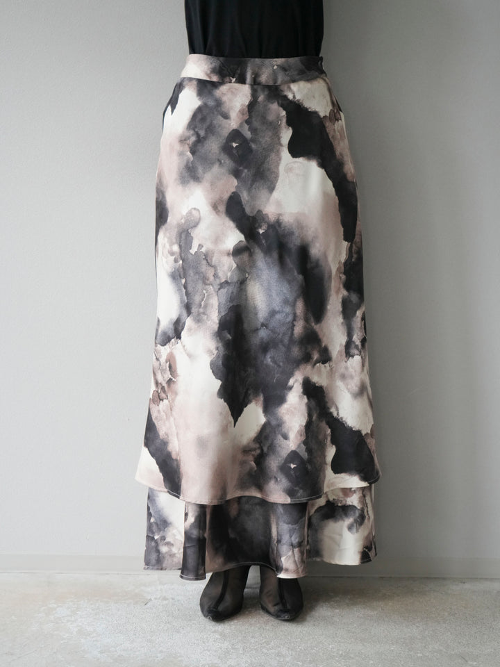 [予約]ニュアンスサテンフリルスカート/アイボリー×チャコールグレー