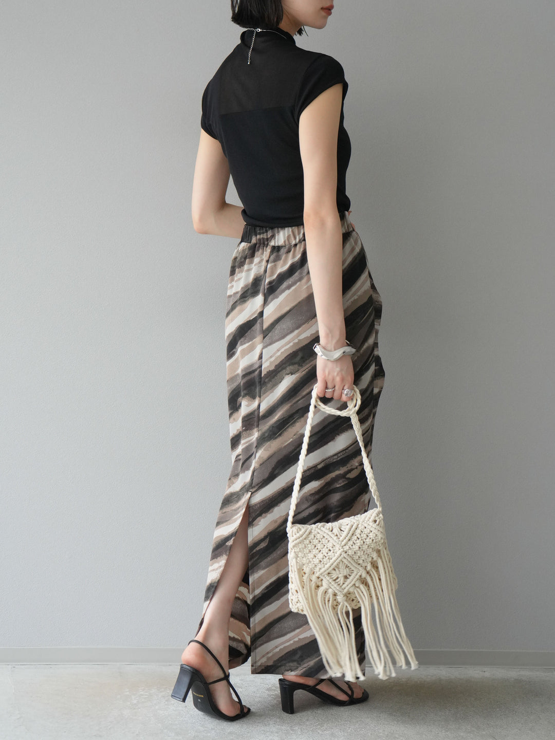 [予約]ニュアンスプリントタックIラインスカート/ブラウン