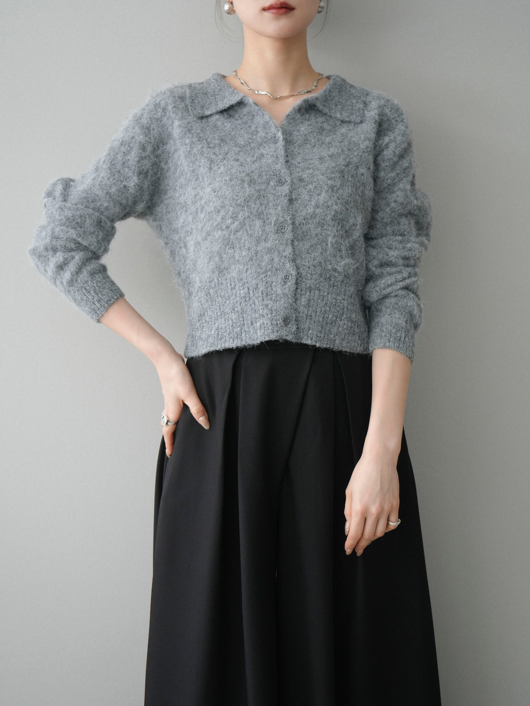 [予約]モヘア衿付きボタンプルオーバー/charcoal