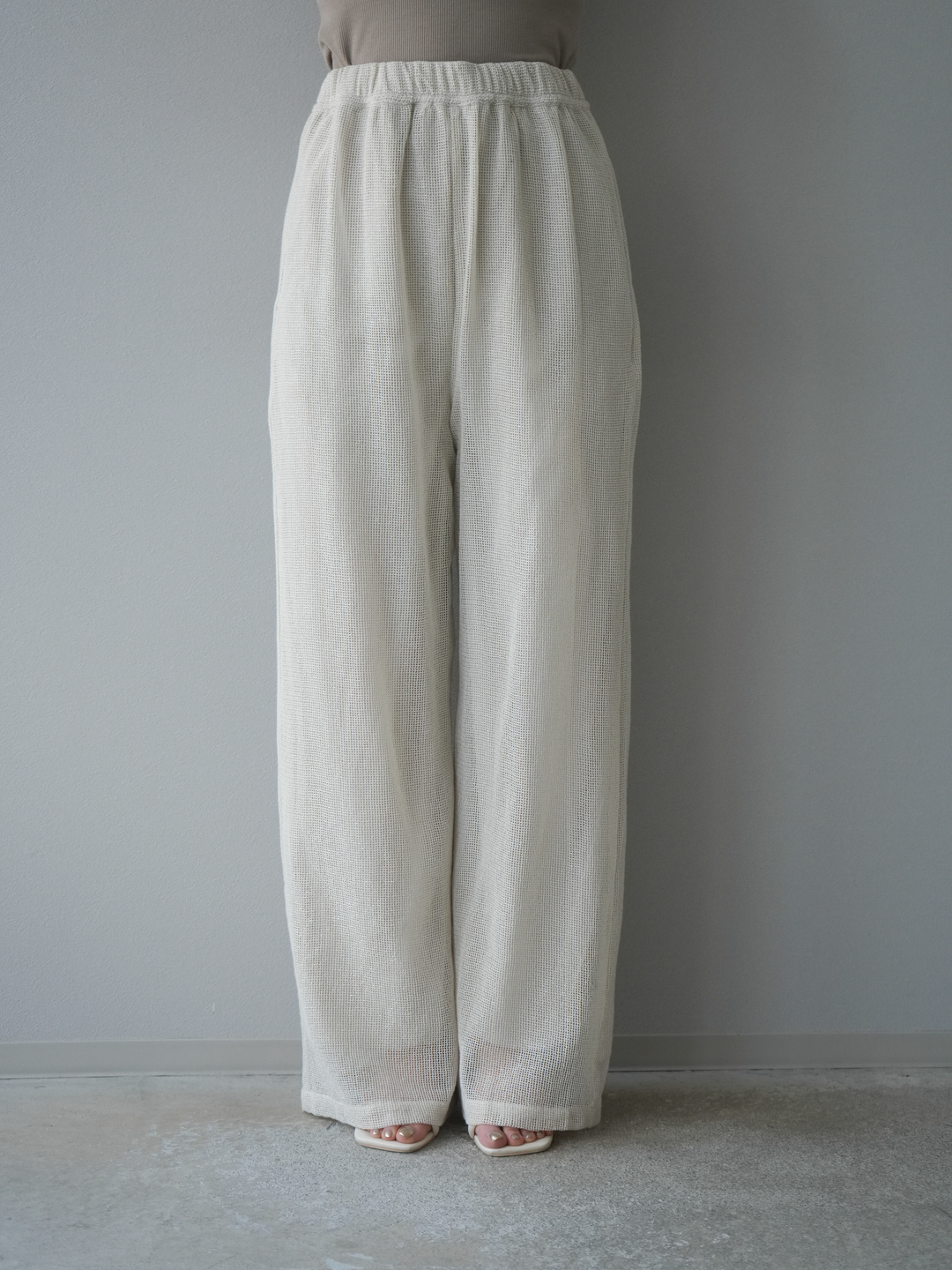 [預購] 棉質金銀絲網眼休閒褲/象牙白