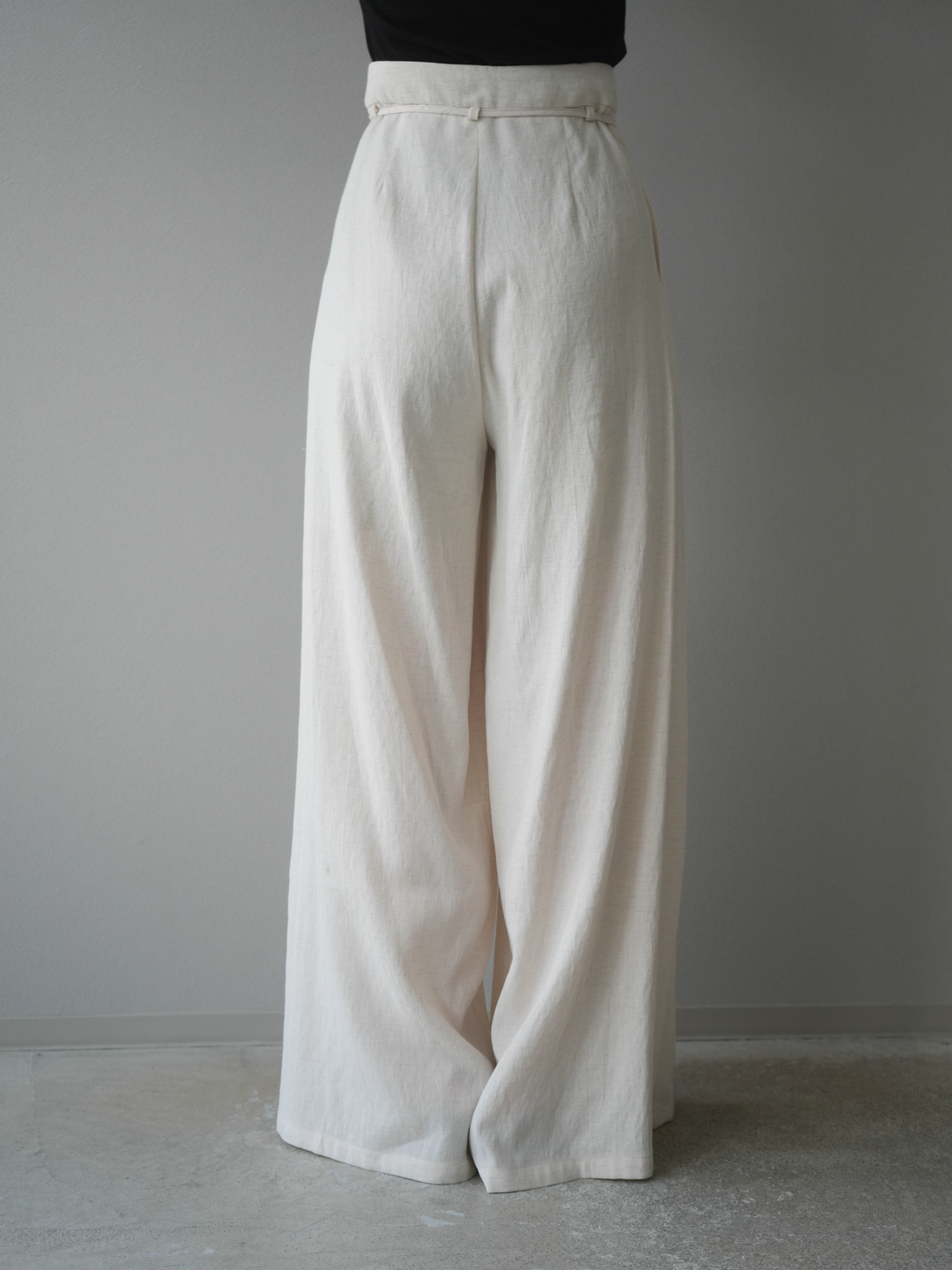 【預購】仿亞麻雙褶設計寬褲/象牙白