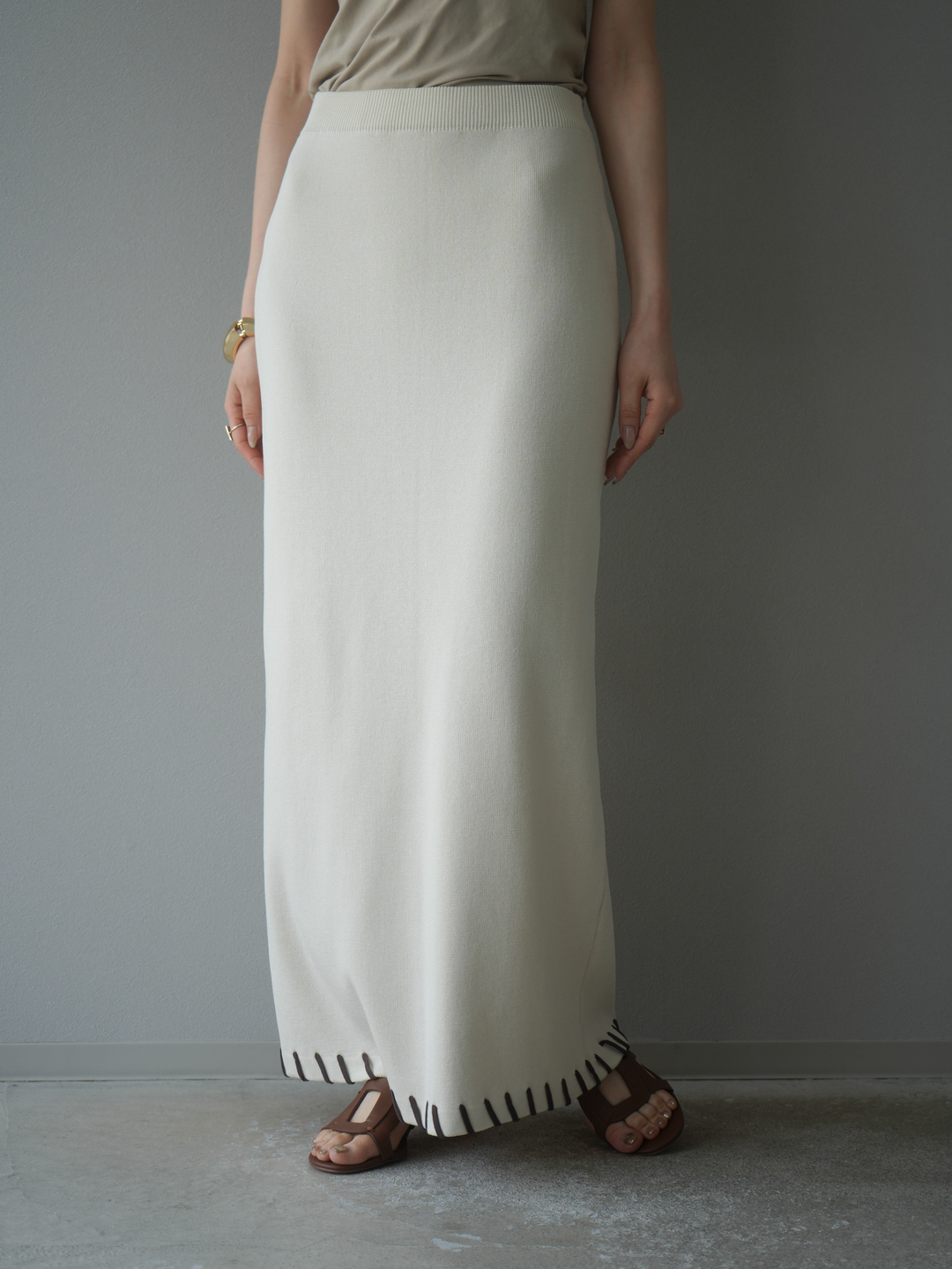 【預購】亞麻質感手縫針織緊身裙/象牙白