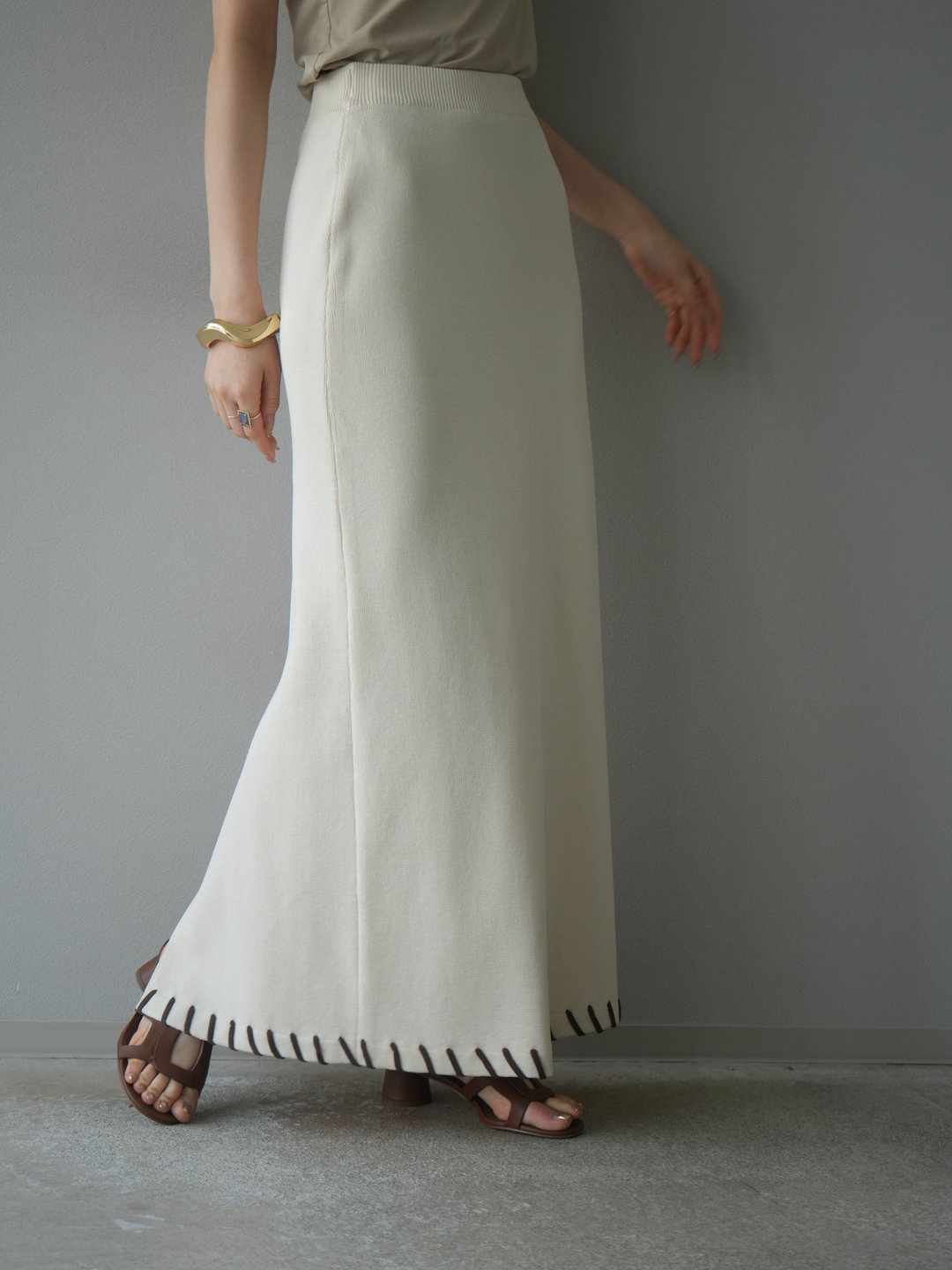 lohen スカートパンツ　アイボリー　バーニーズ銀座限定色 lohen スカートパンツ アイボリー バーニーズ銀座限定色