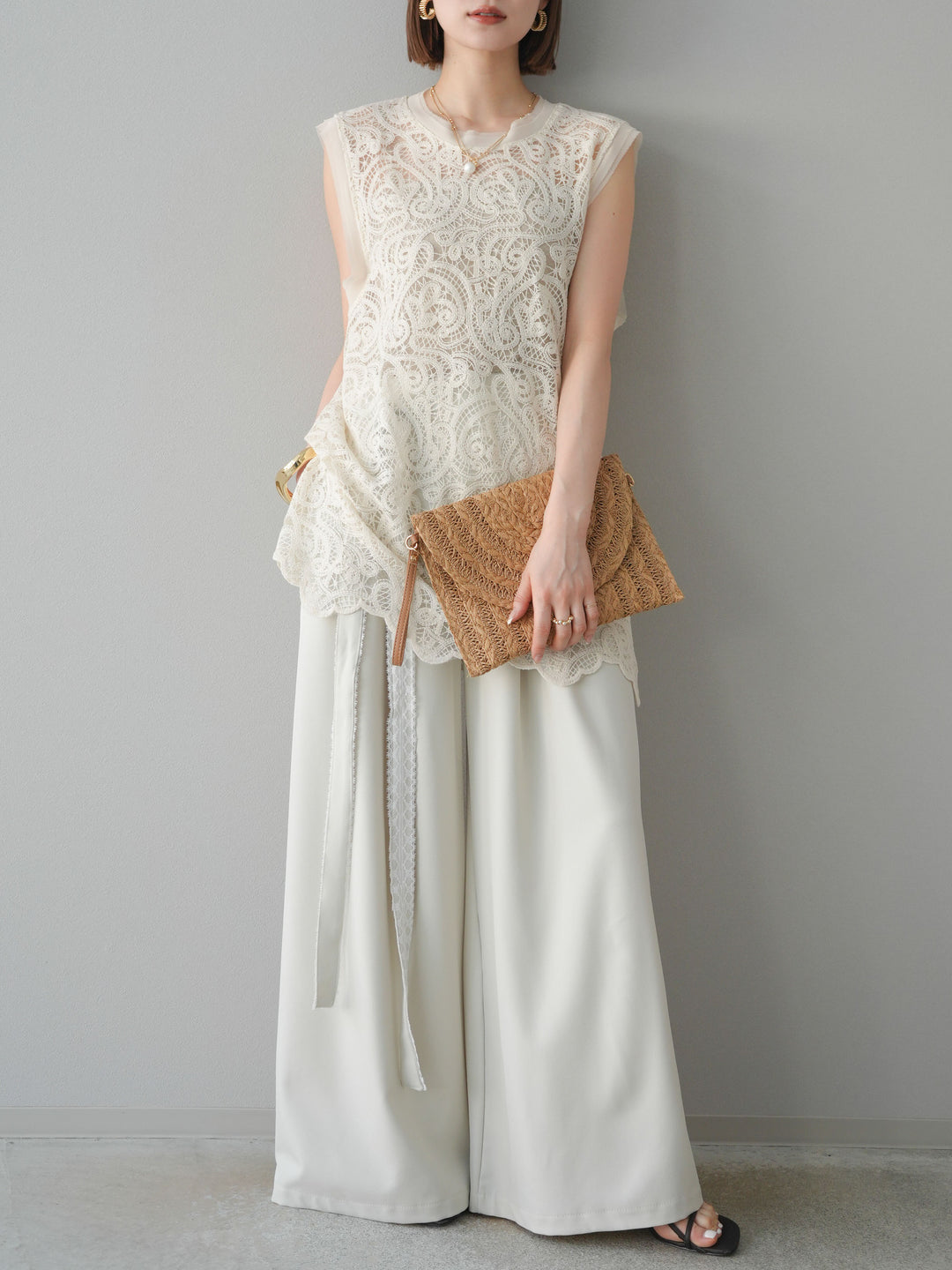 【預購】蕾絲腰帶設計寬褲/象牙白