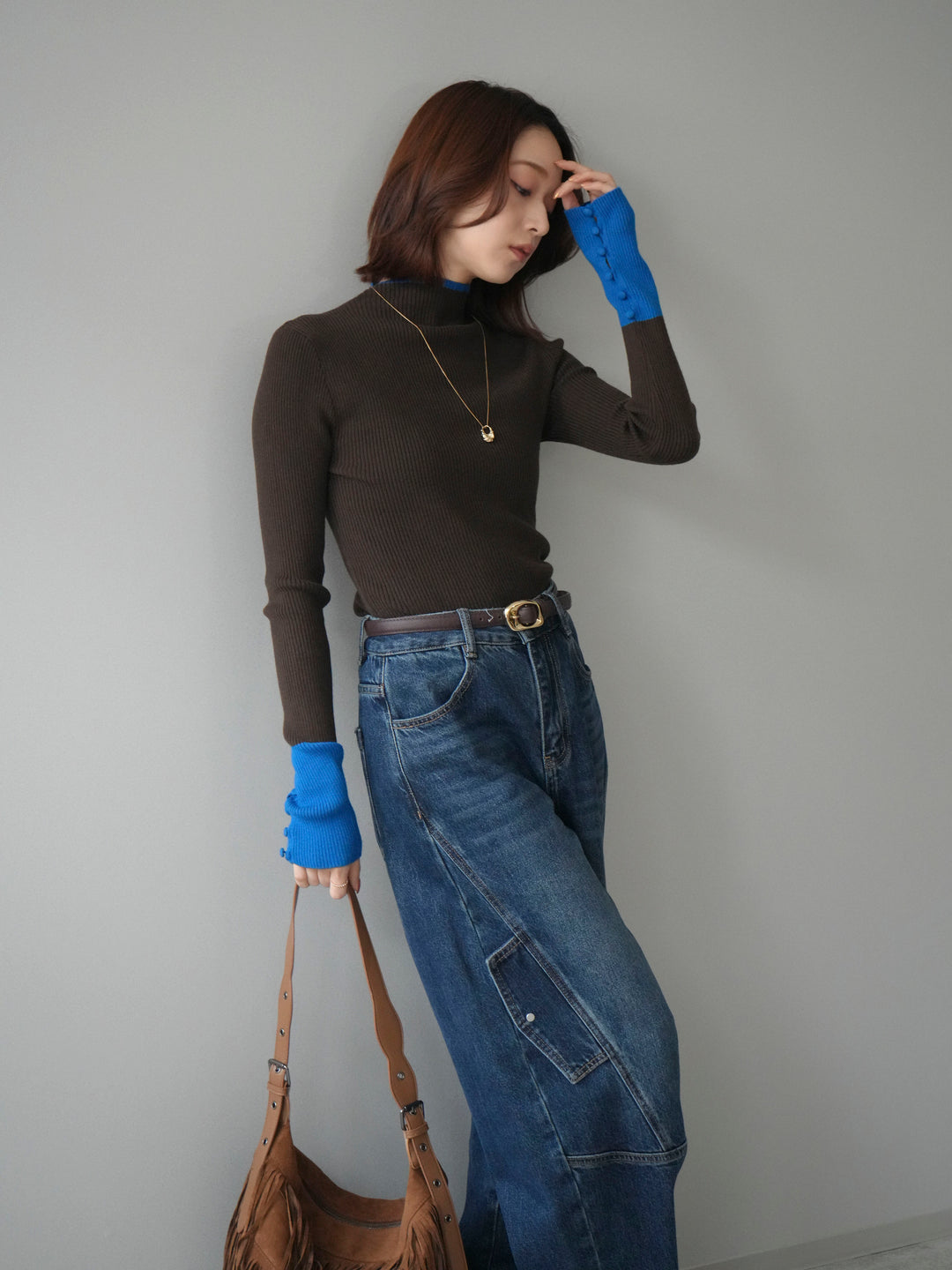 [予約]袖ボタンハイネック配色リブニットトップス/brown