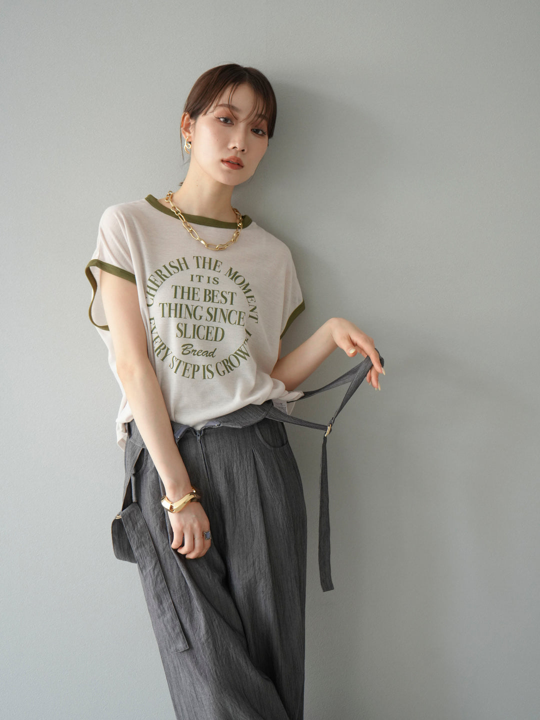 [SET]ストリングデザインハイウエストサロペット+シアーフライス ロゴプリントT (2set)