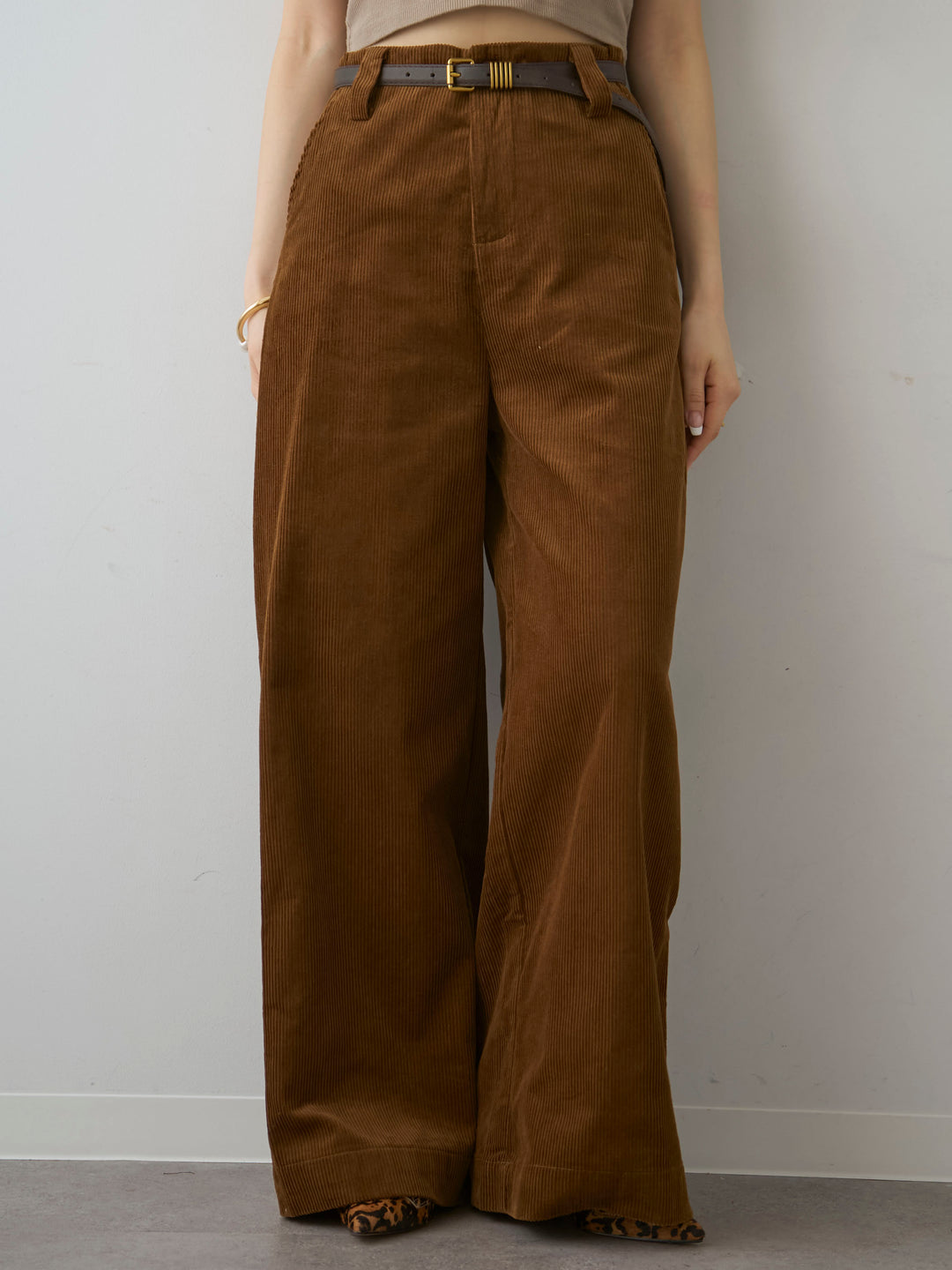 [予約]ベルト付コーディロイワイドストレートパンツ/brown