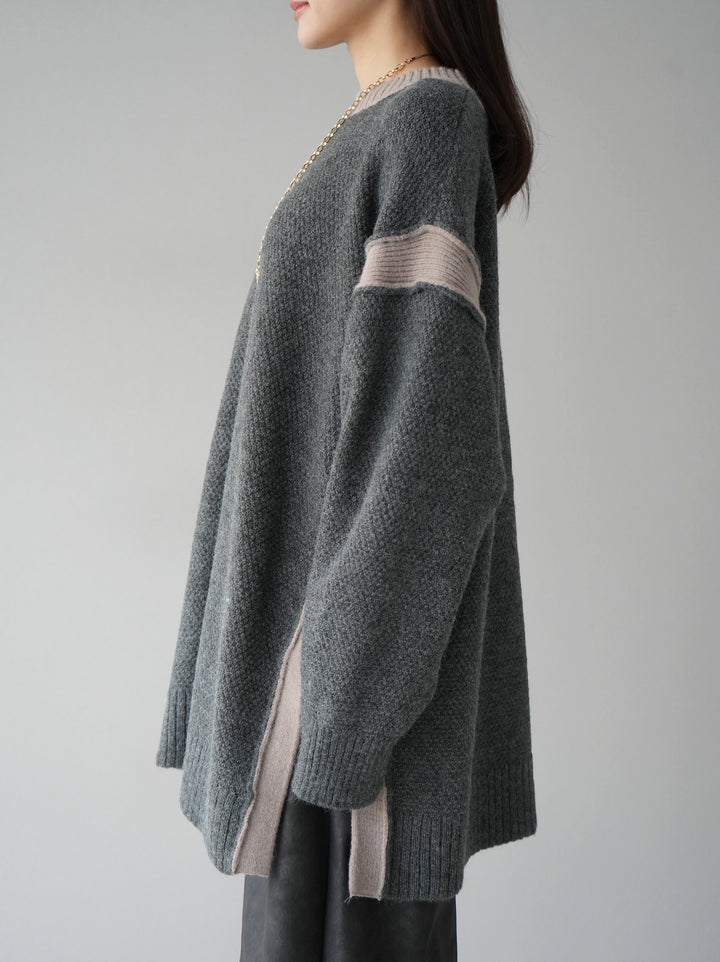 【預訂】側開衩拼色針織套頭衫/炭灰