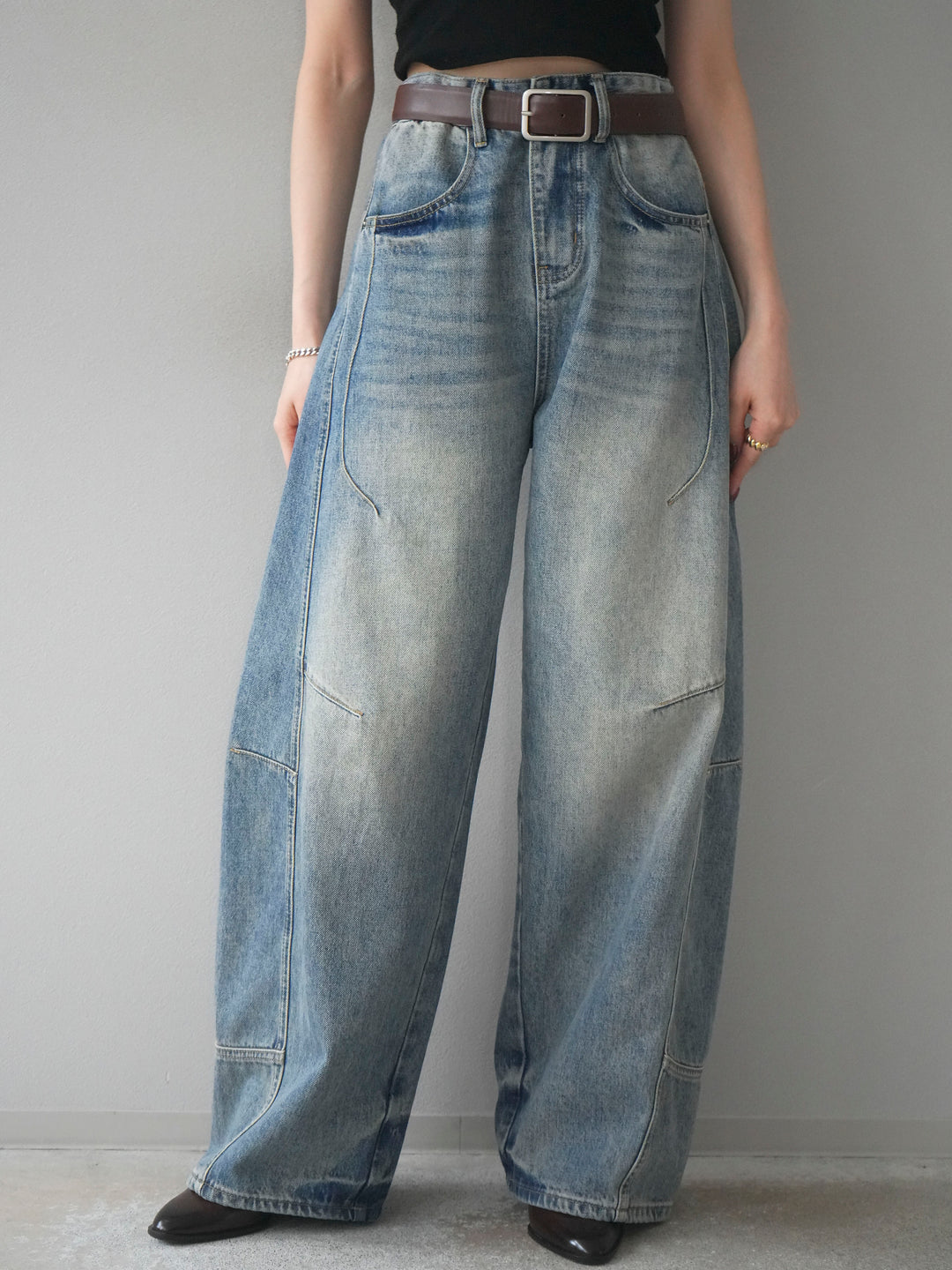 [予約]ベルト付カーブデニムパンツ/lightblue