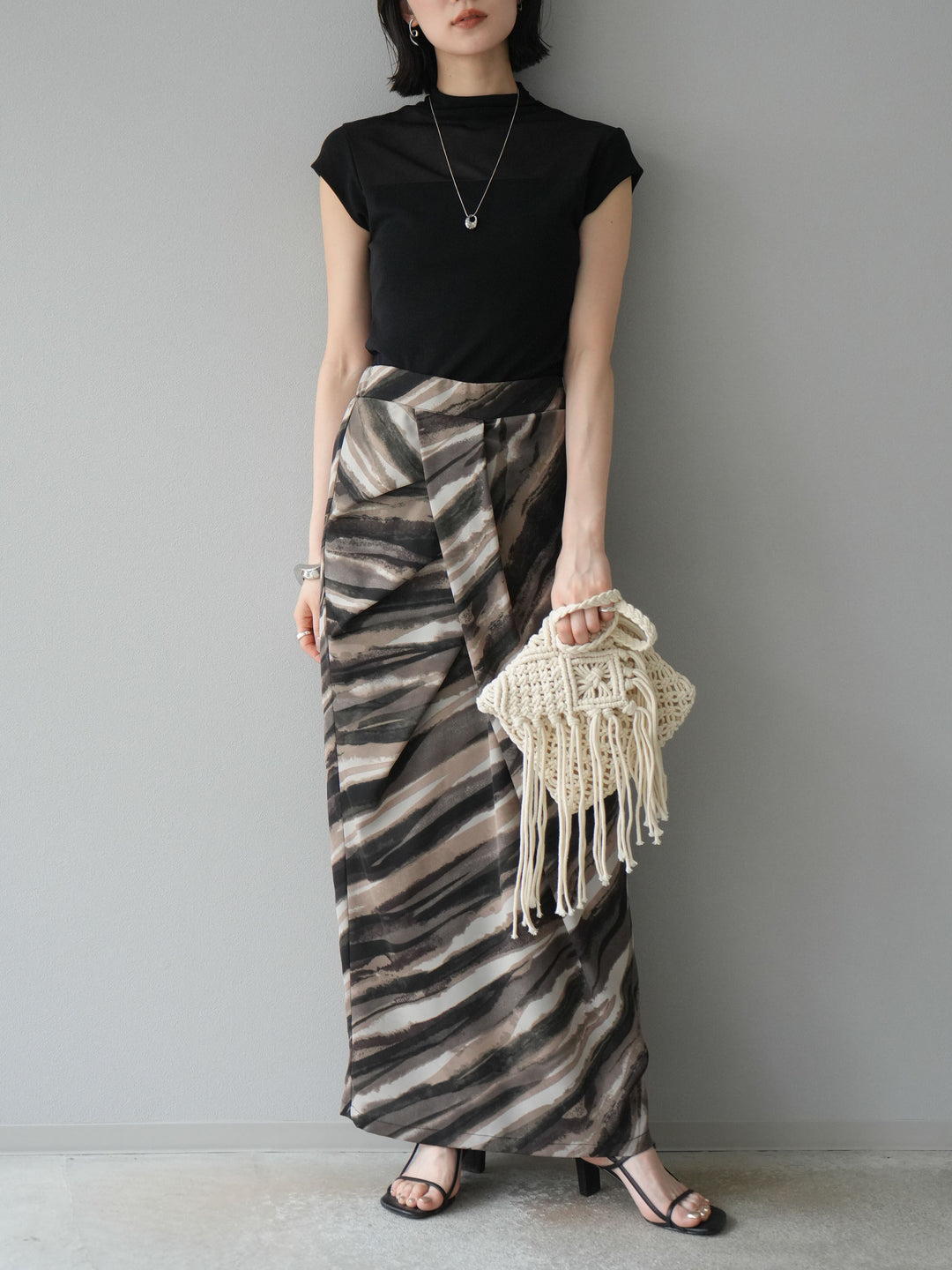 [予約]ニュアンスプリントタックIラインスカート/ブラウン